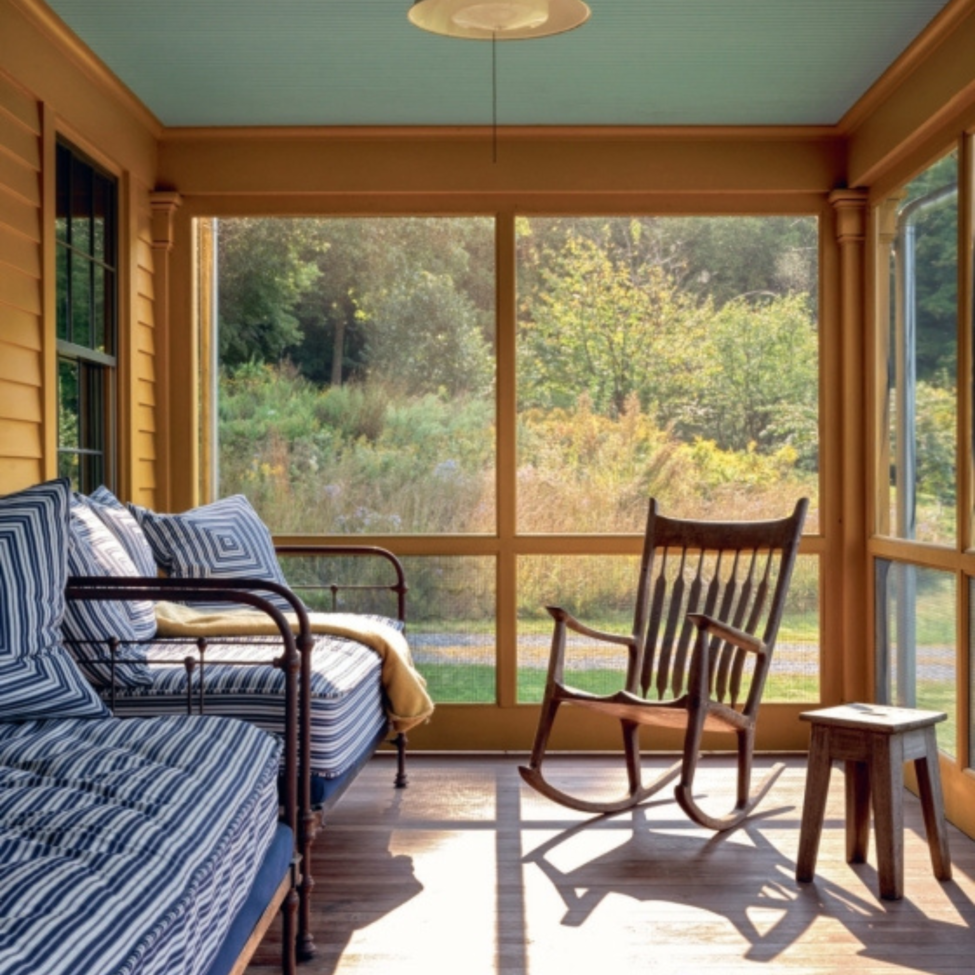 Distinctively American: Houses and Interiors by Hendricks Churchill