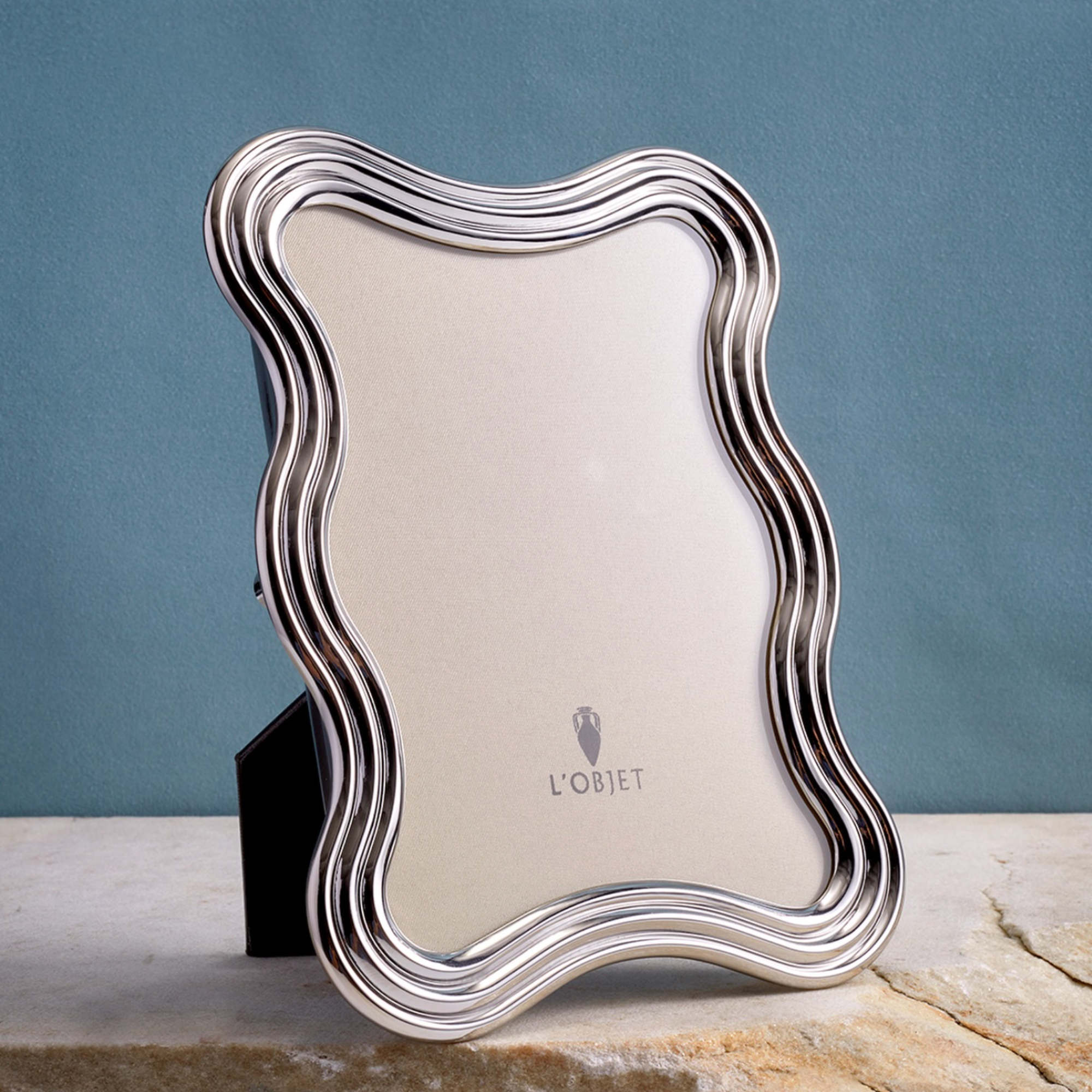 Platinum Ripple Frame