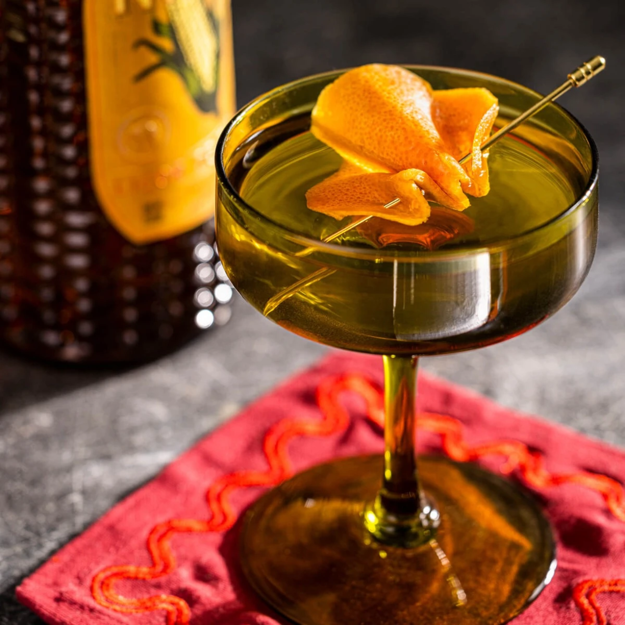 Cocktails Illustrated: 400+ Recipes for the Home Bartender