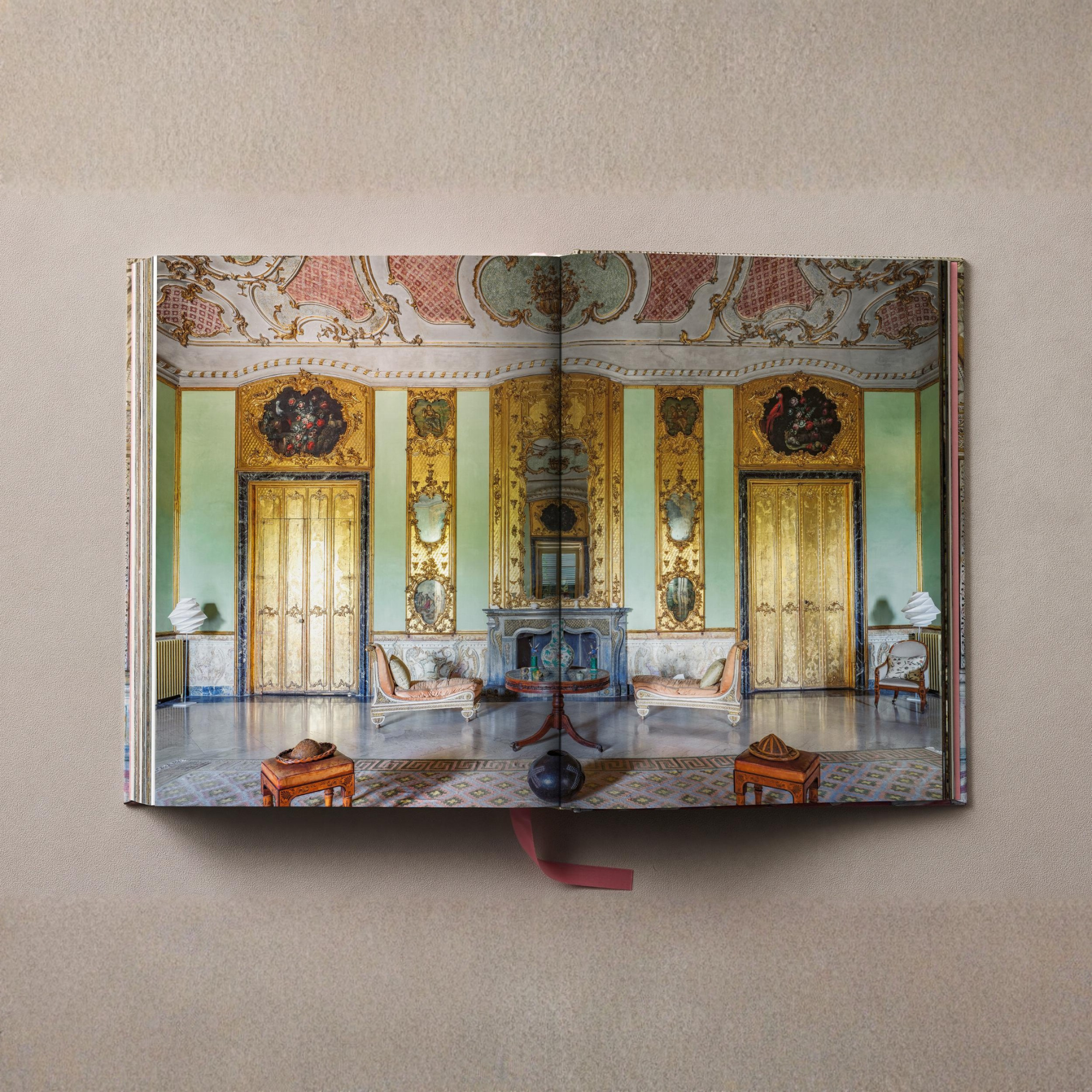 Massimo Listri. Italian Palaces