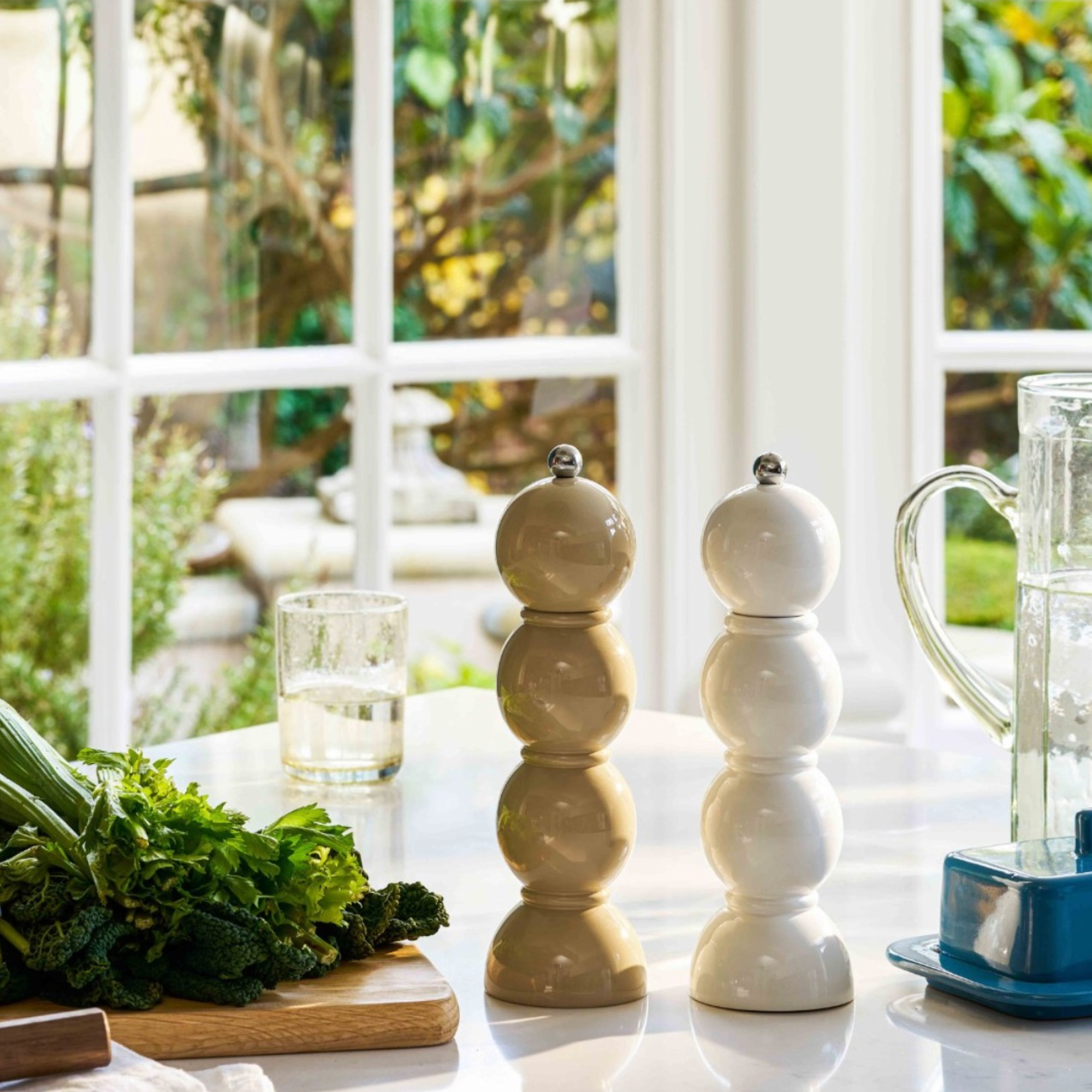 Lacquer Bobbin Salt Or Pepper Mill Grinder