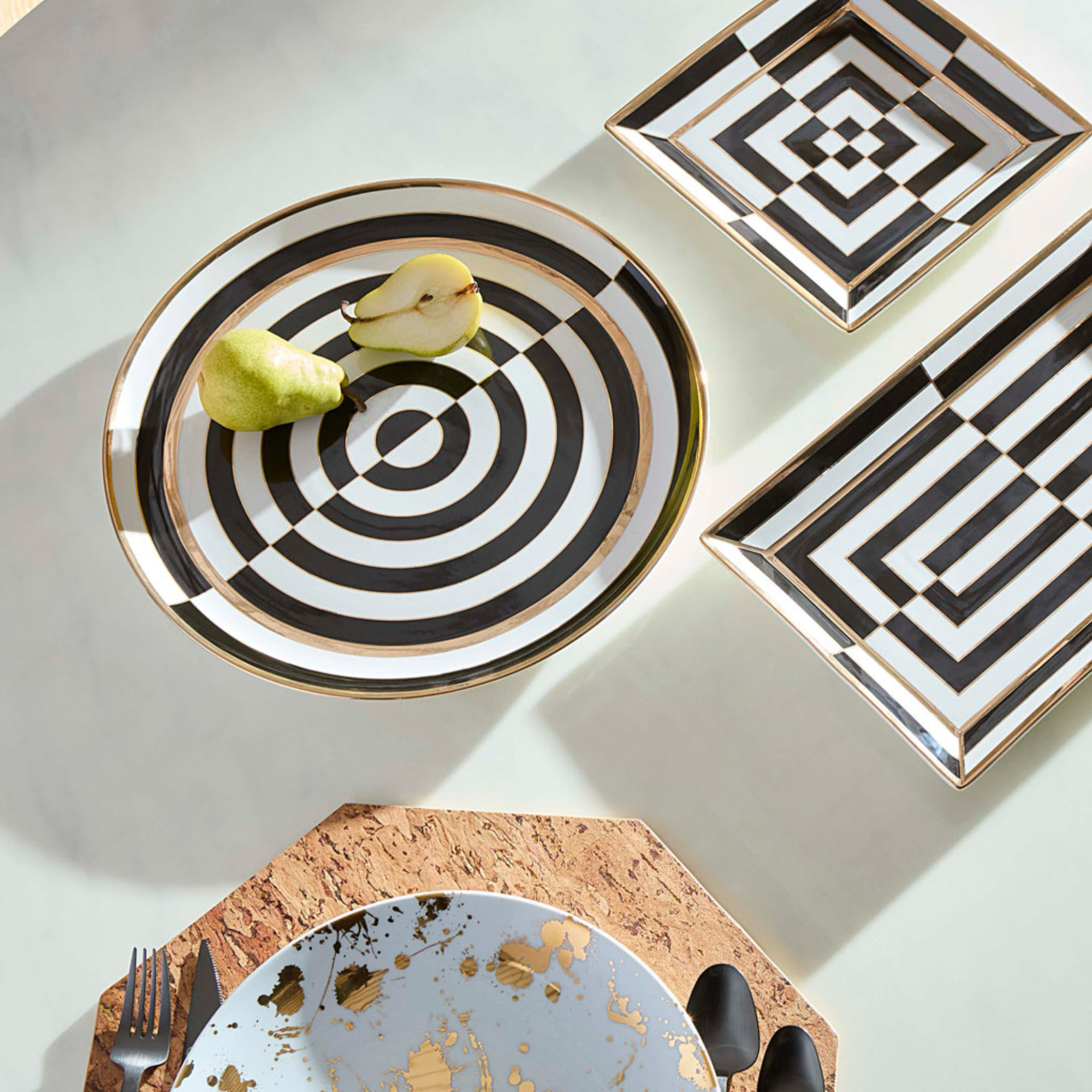 Op Art Round Serving Tray