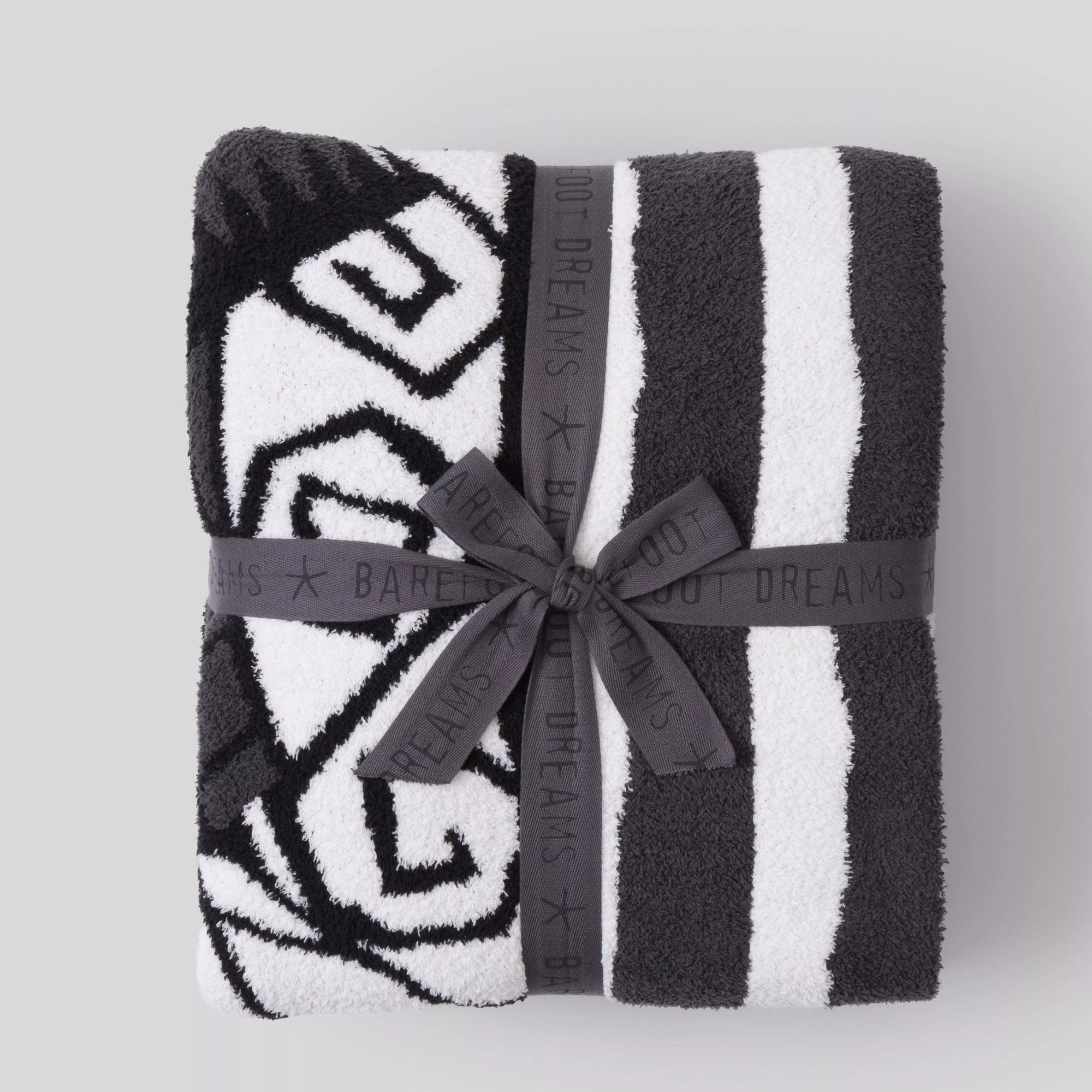 CozyChic Disney Jack and Sally Throw