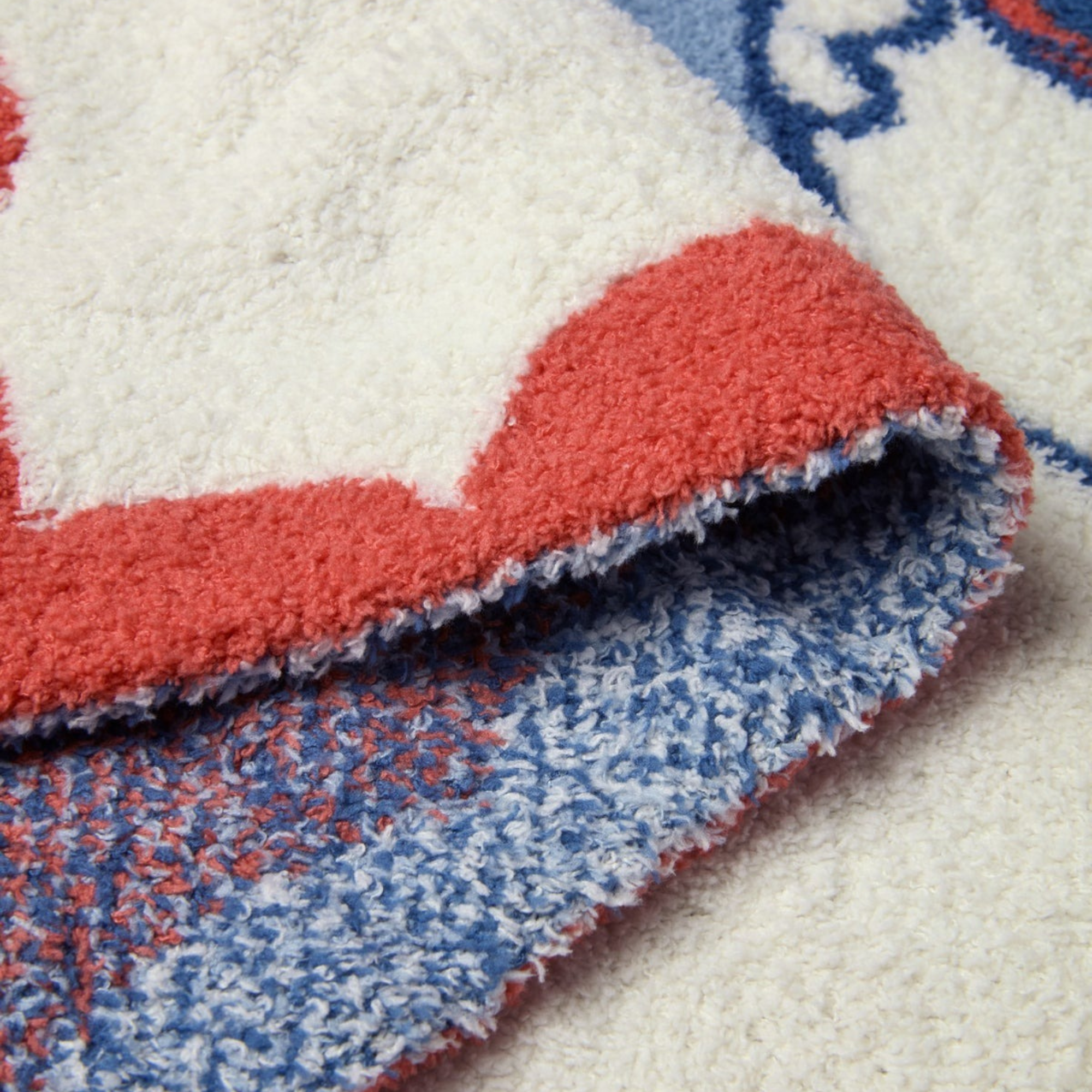 CozyChic Disney Minnie Love Stroller Blanket