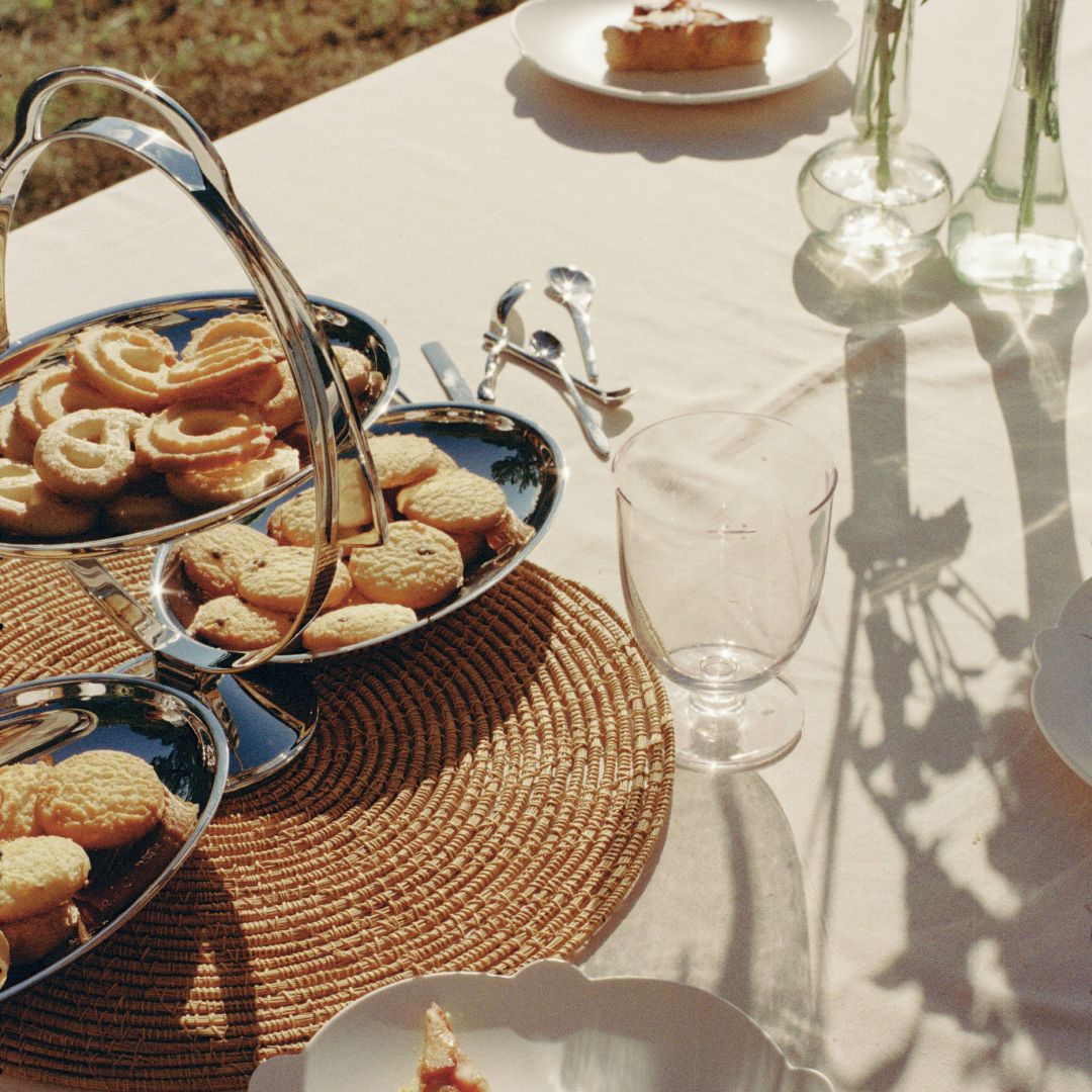 Anna Gong Folding Cake Stand