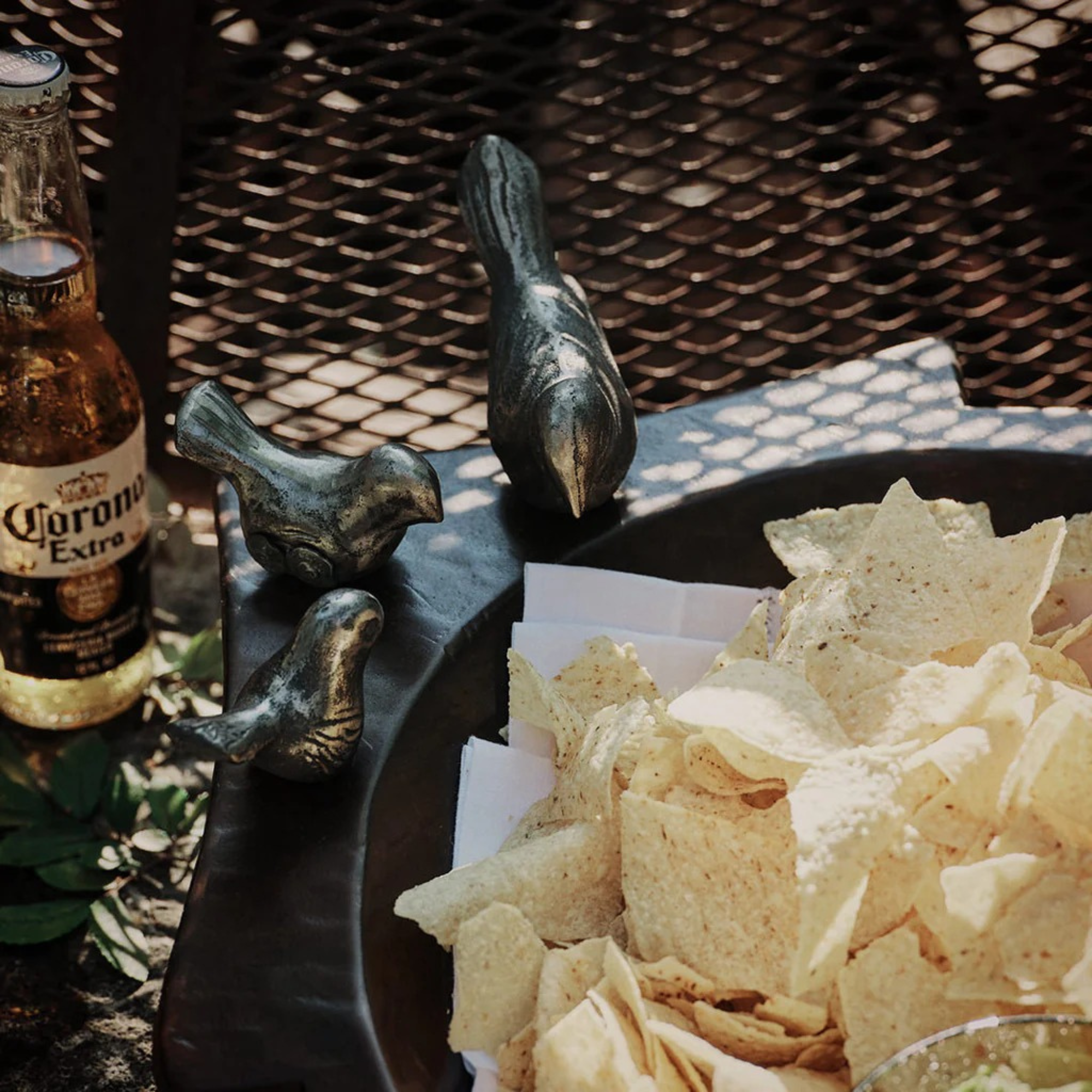 Familia D’ Seis Pajaros Bowl