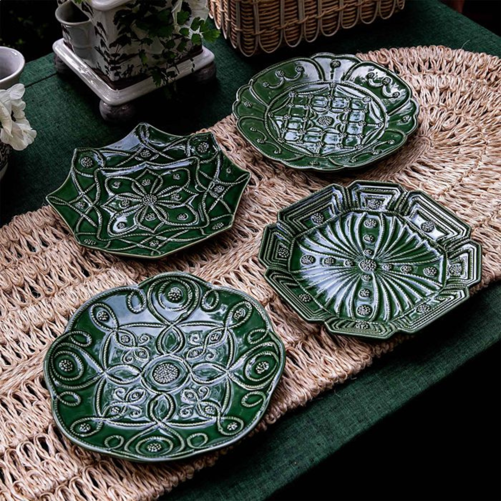 Jardin Du Monde Basil Dessert/Salad Plate - Set of 4