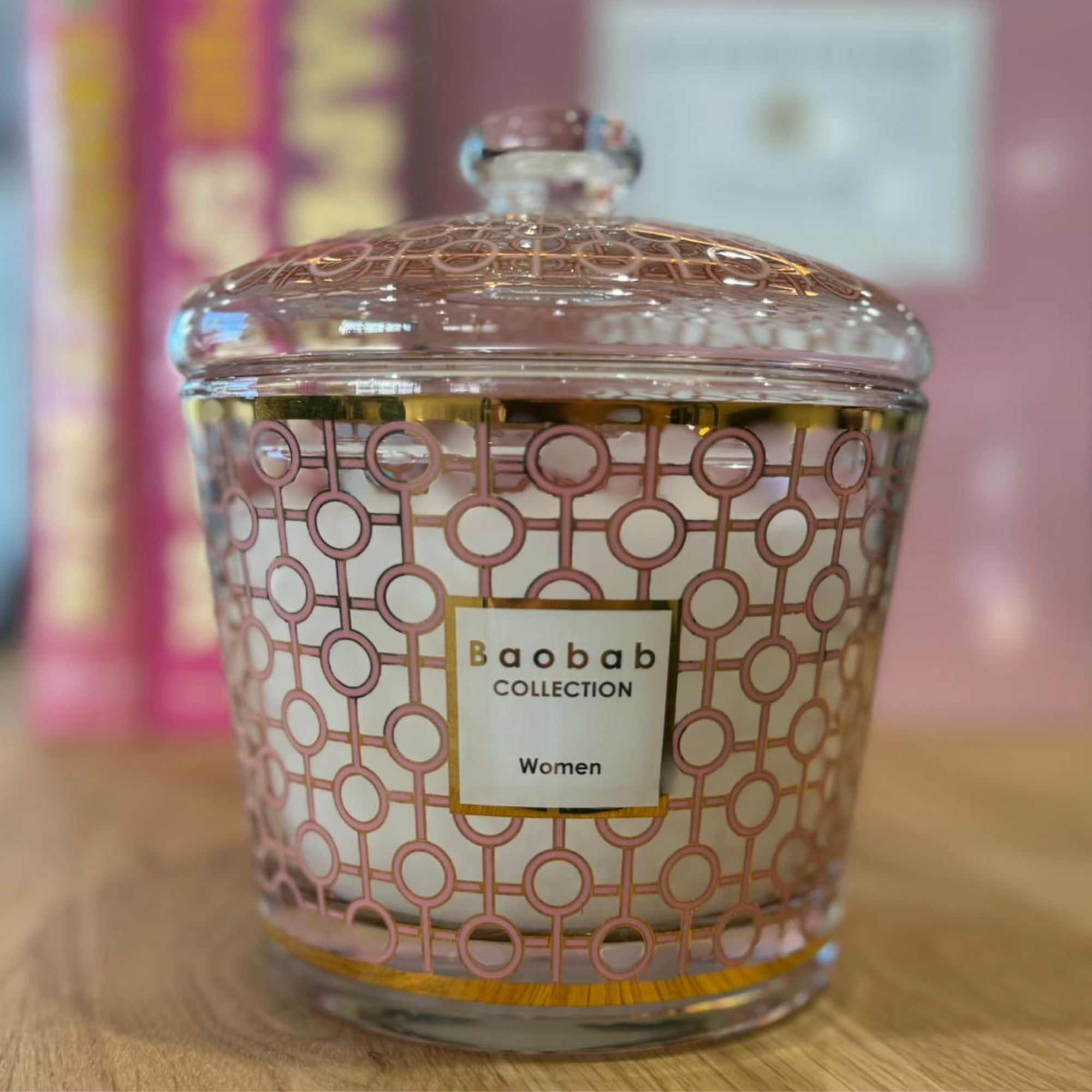 Dome Women Candle