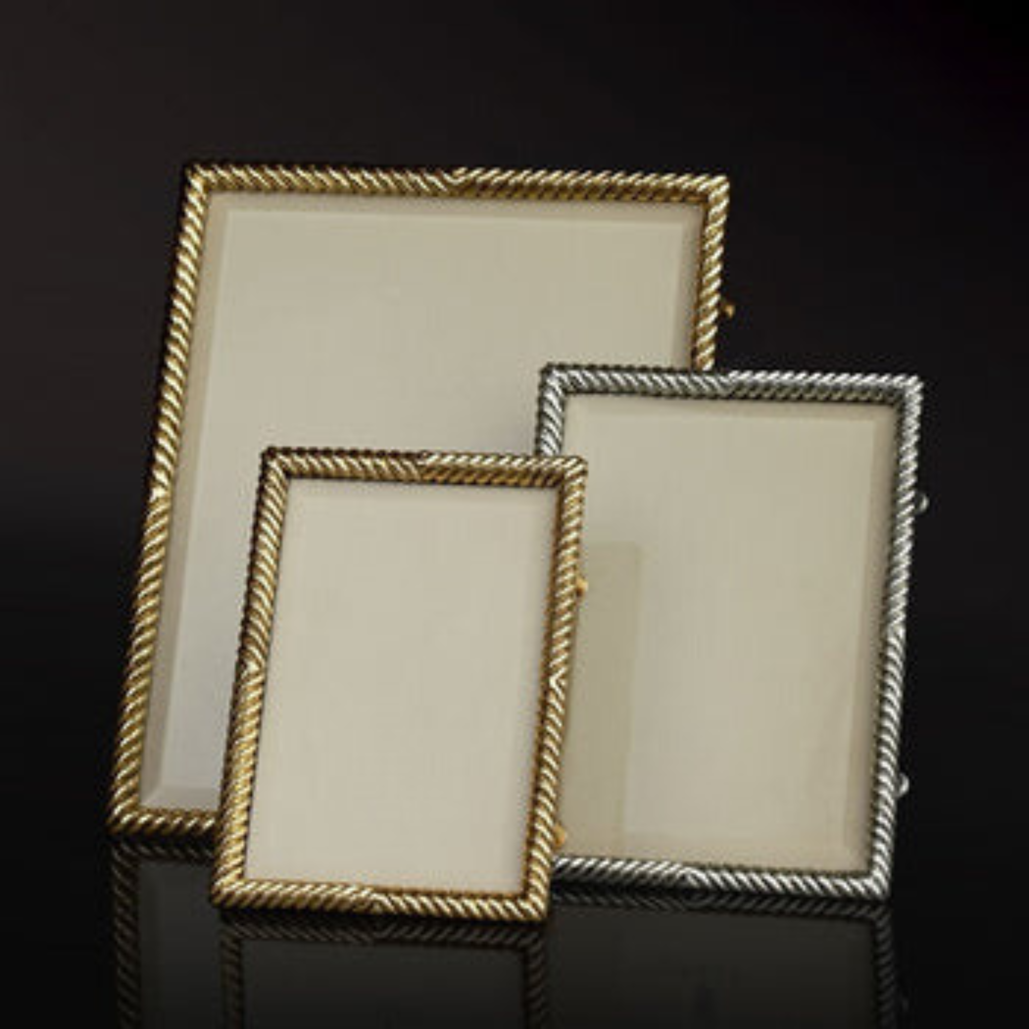 4x6 Gold Deco Twist Frame