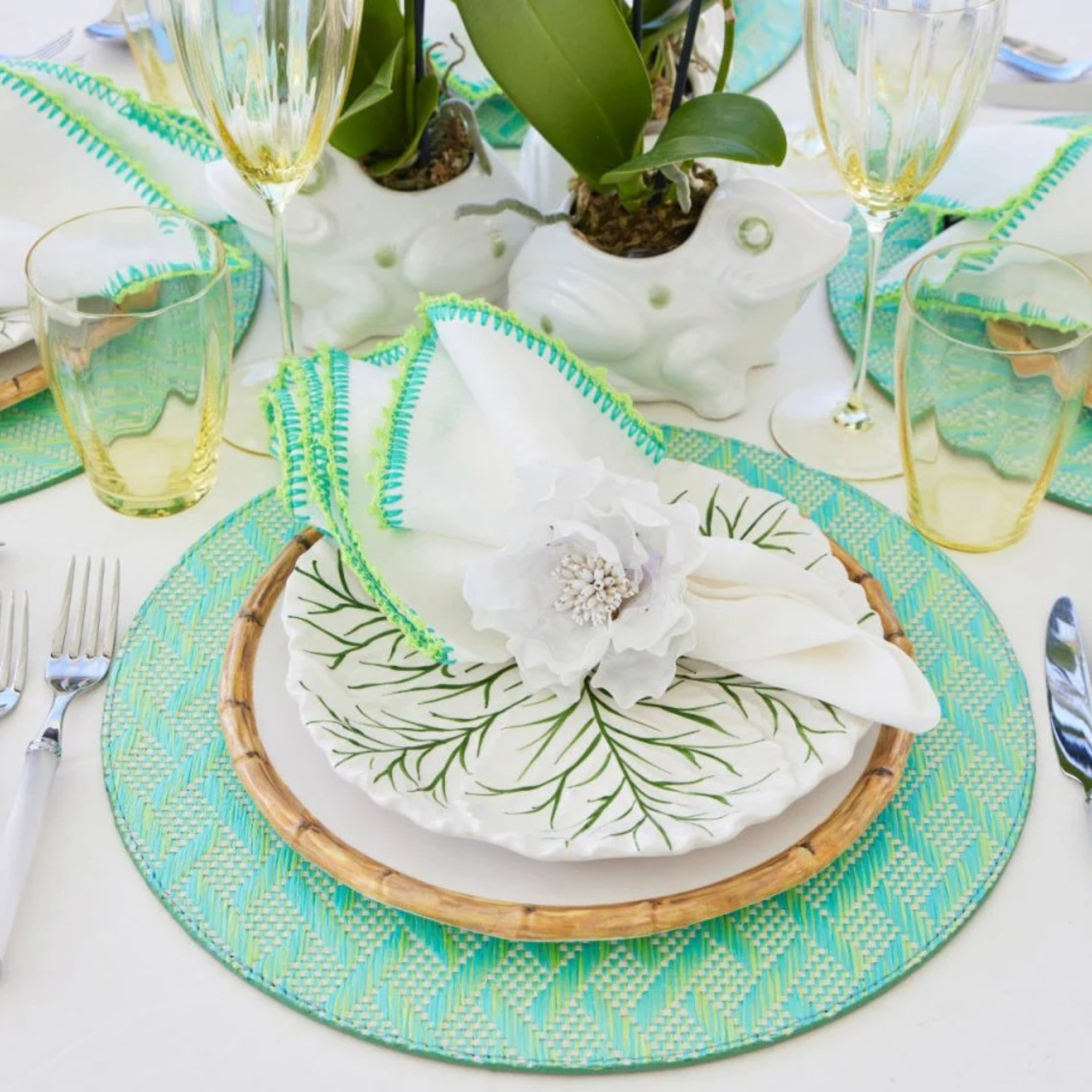 Gardenia Napkin Ring In White - Set of 4