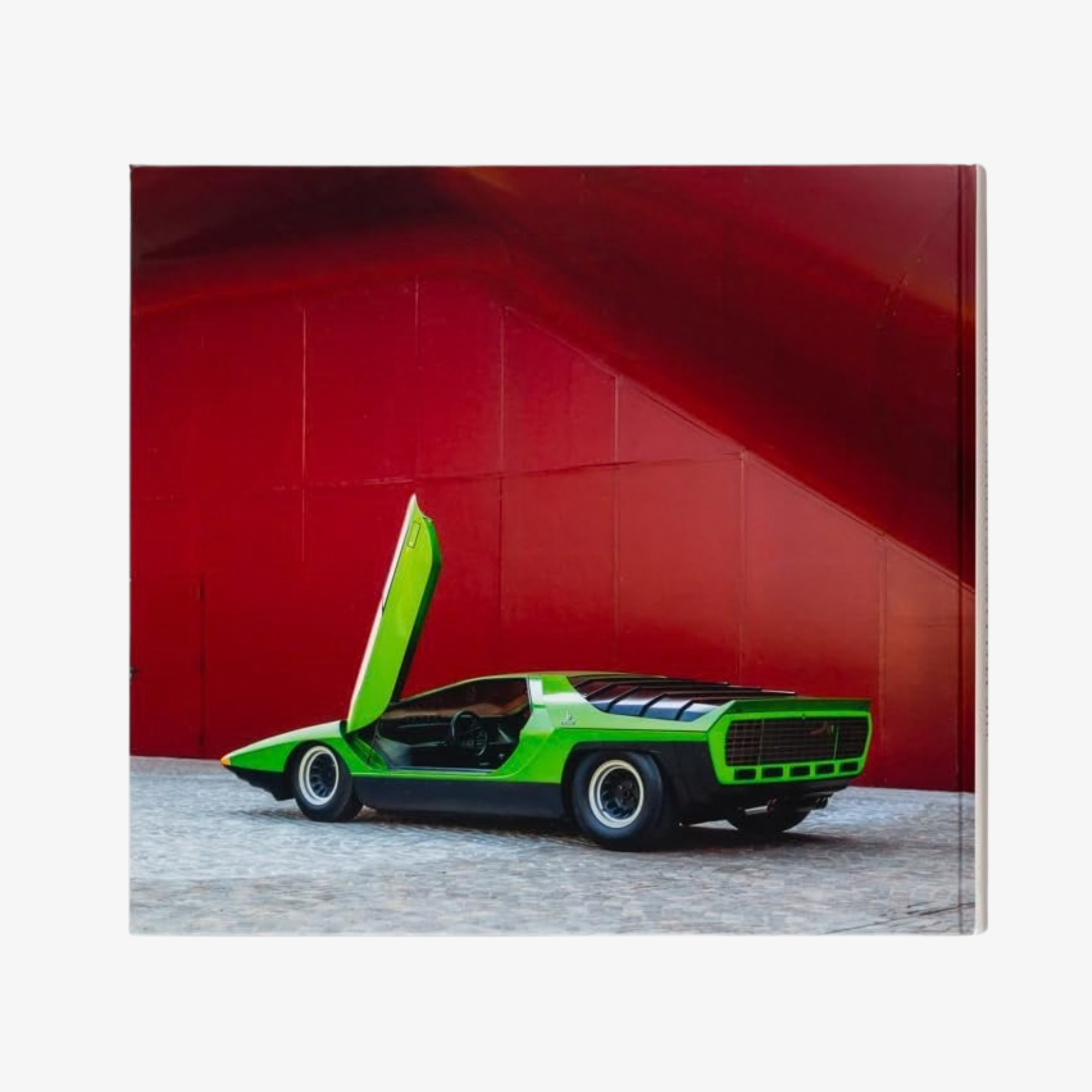 The Italians: Beautiful Machines: The Most Iconic Cars from Italy and their Era