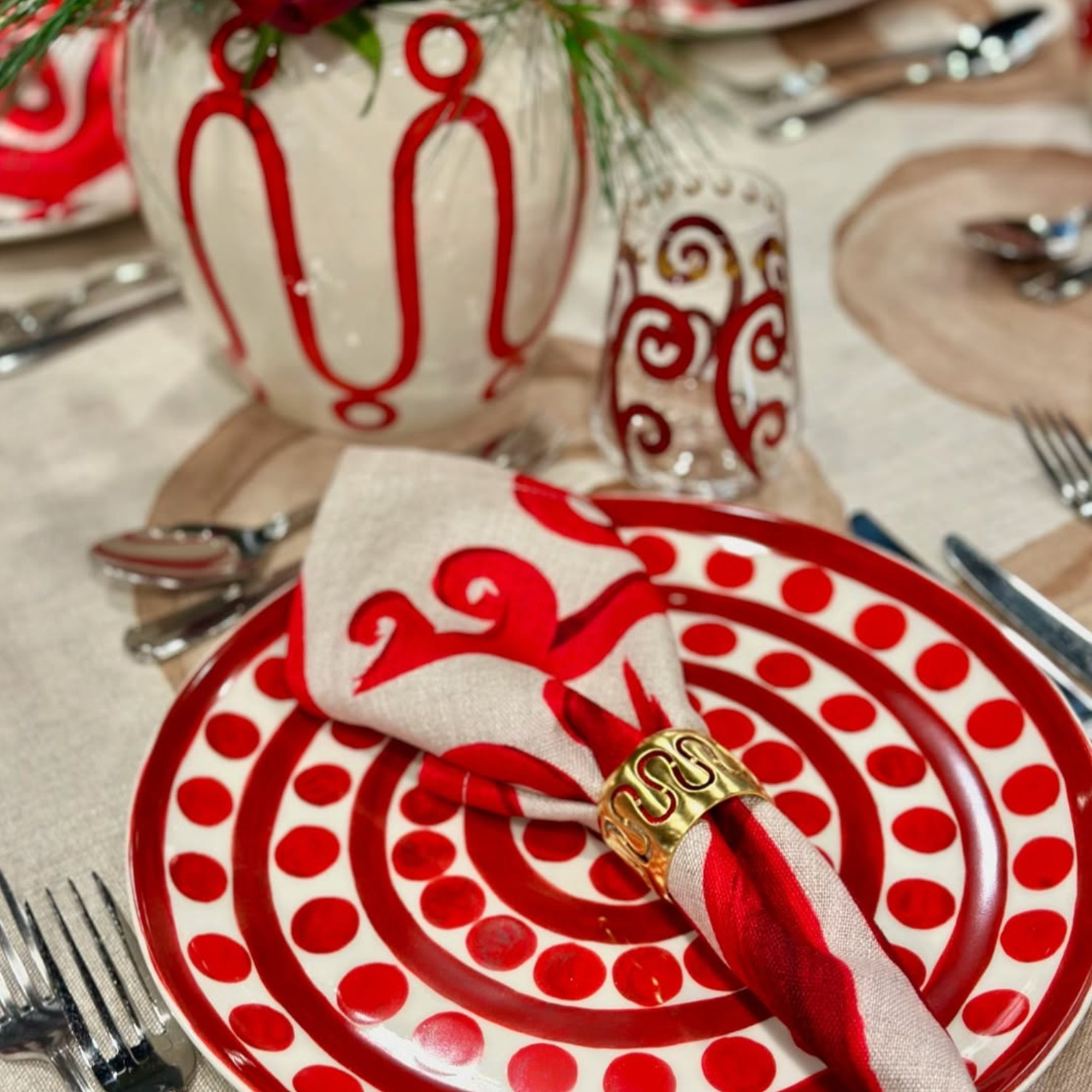 Athenee Peacock Beige Tablecloth