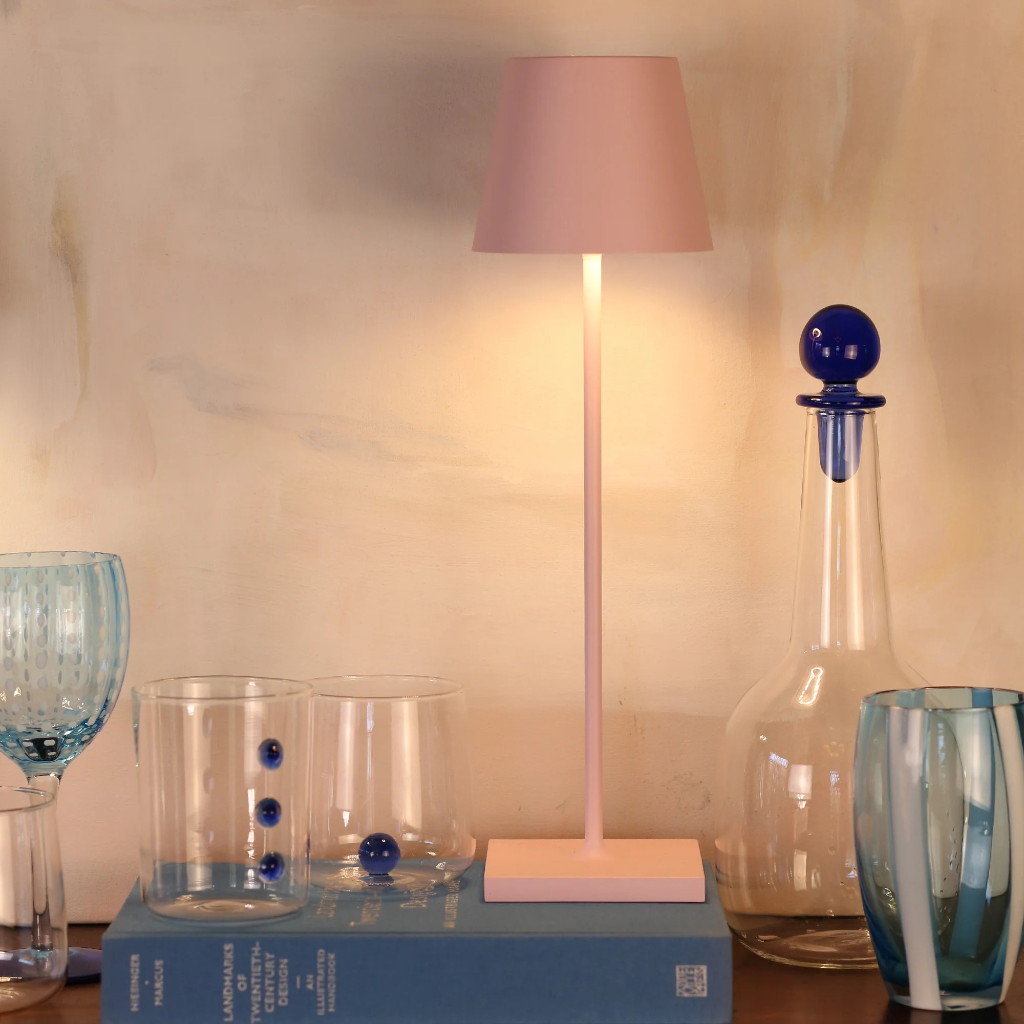 Poldina Pro Table Lamp