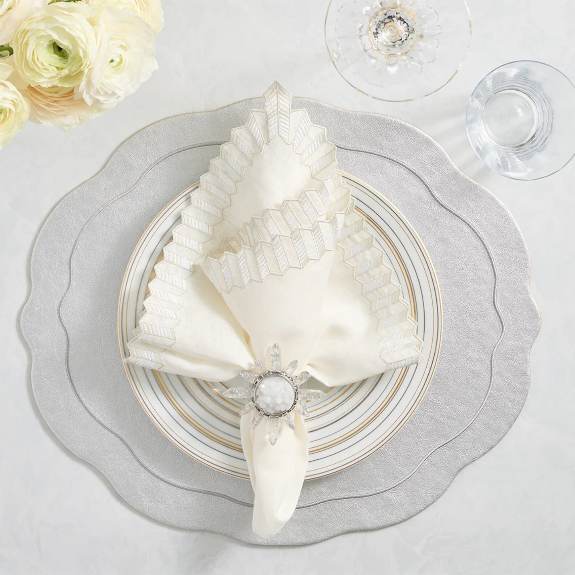 Lumina Napkin in White - Set of 4