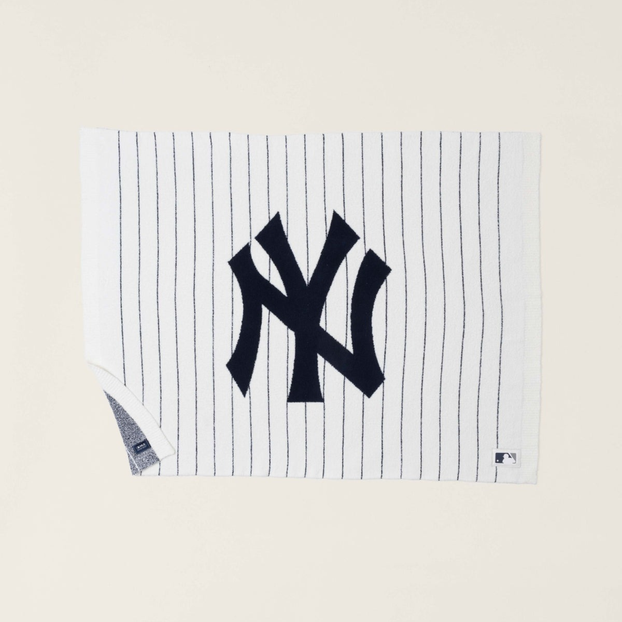 CozyChic New York Yankees Throw