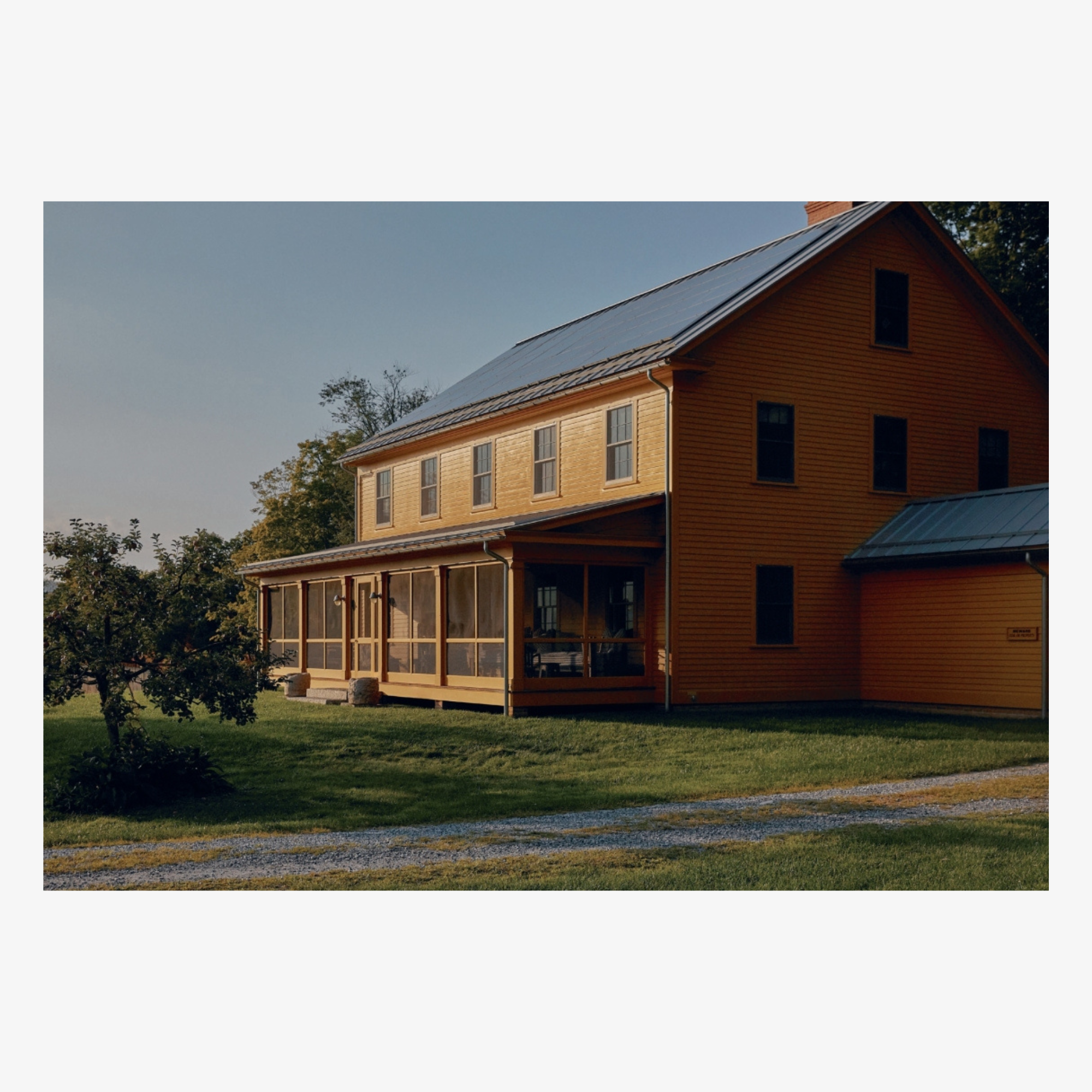 Distinctively American: Houses and Interiors by Hendricks Churchill