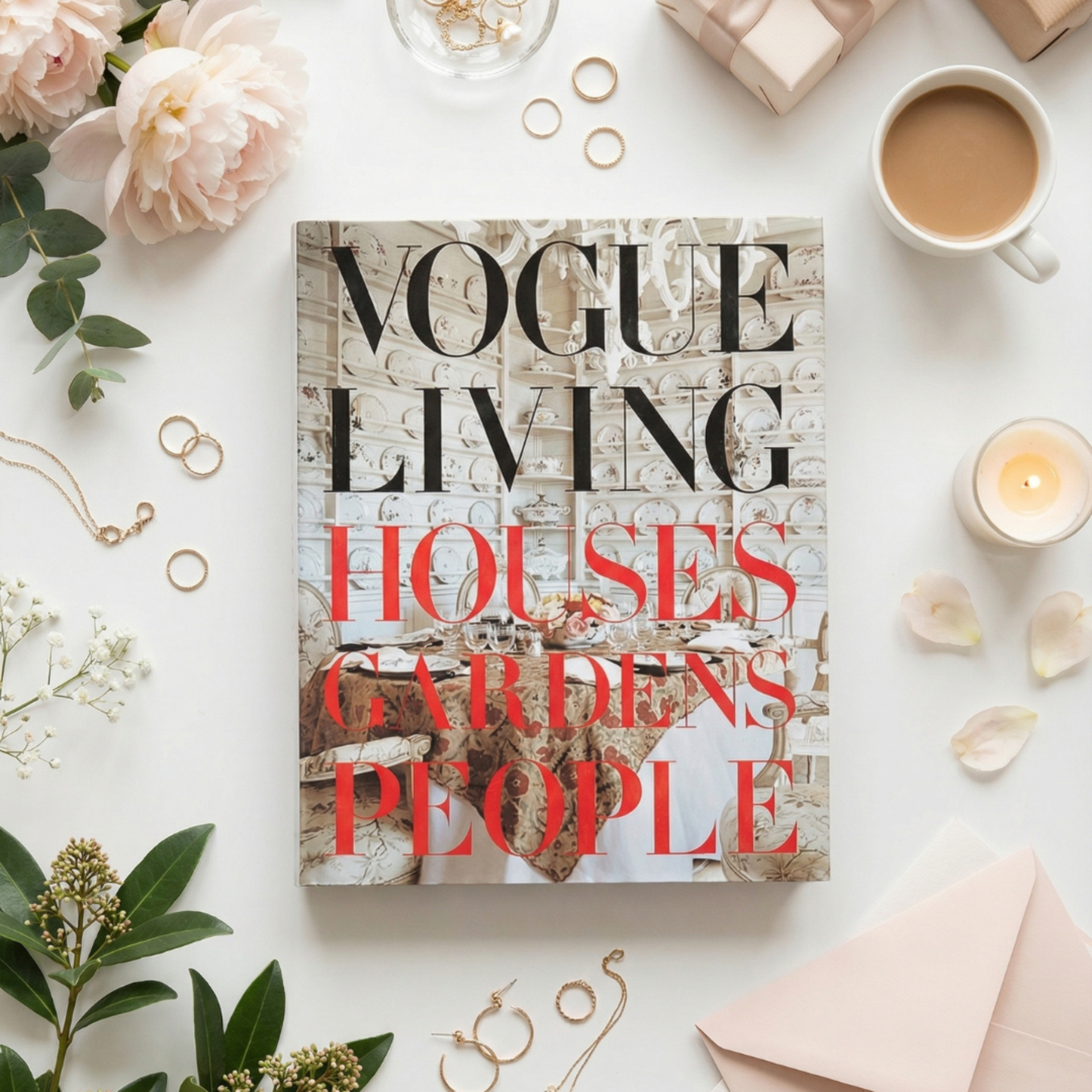 Vogue Living: Houses, Gardens, People, with a Foreword by Calvin
