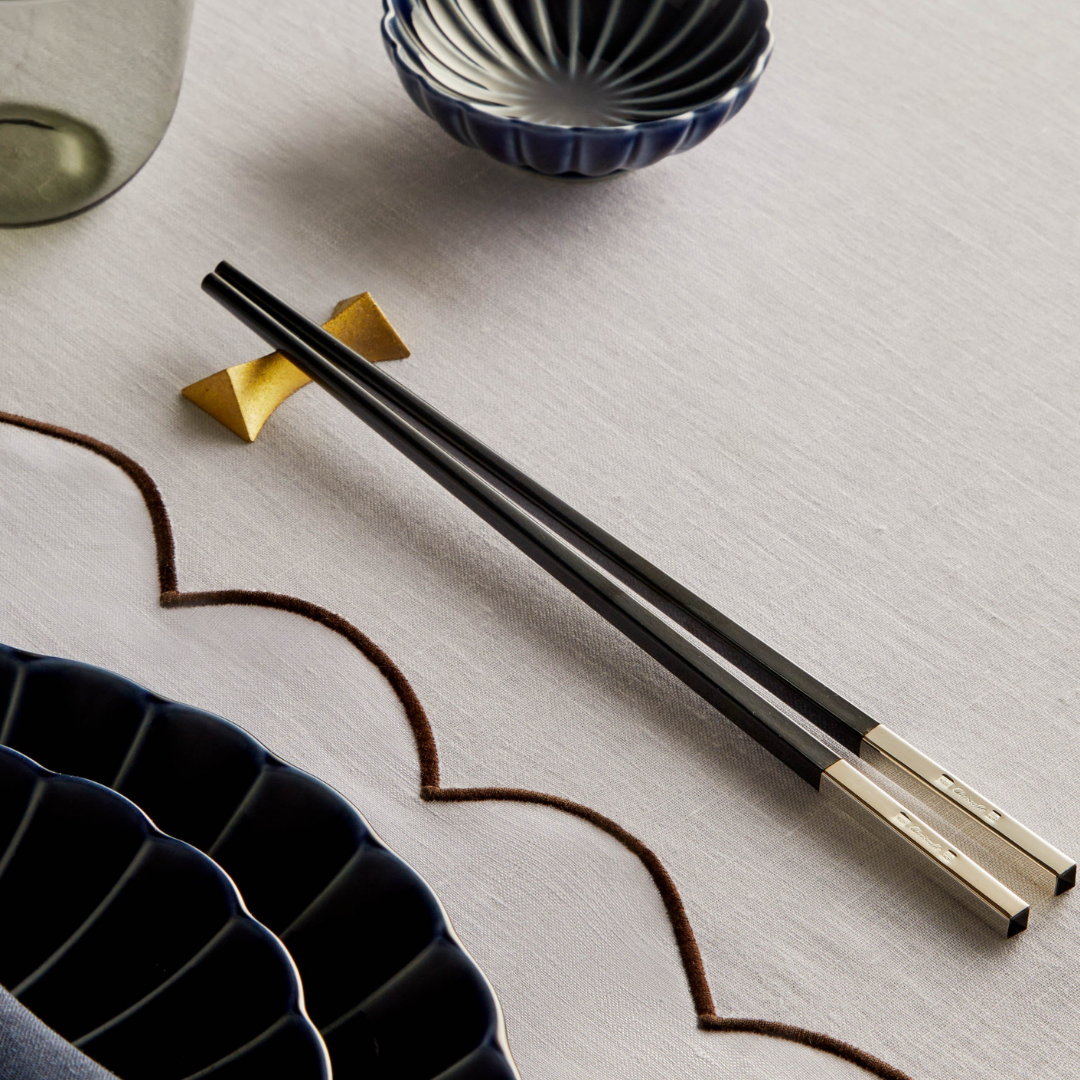 UNI Black Chopsticks with Rest