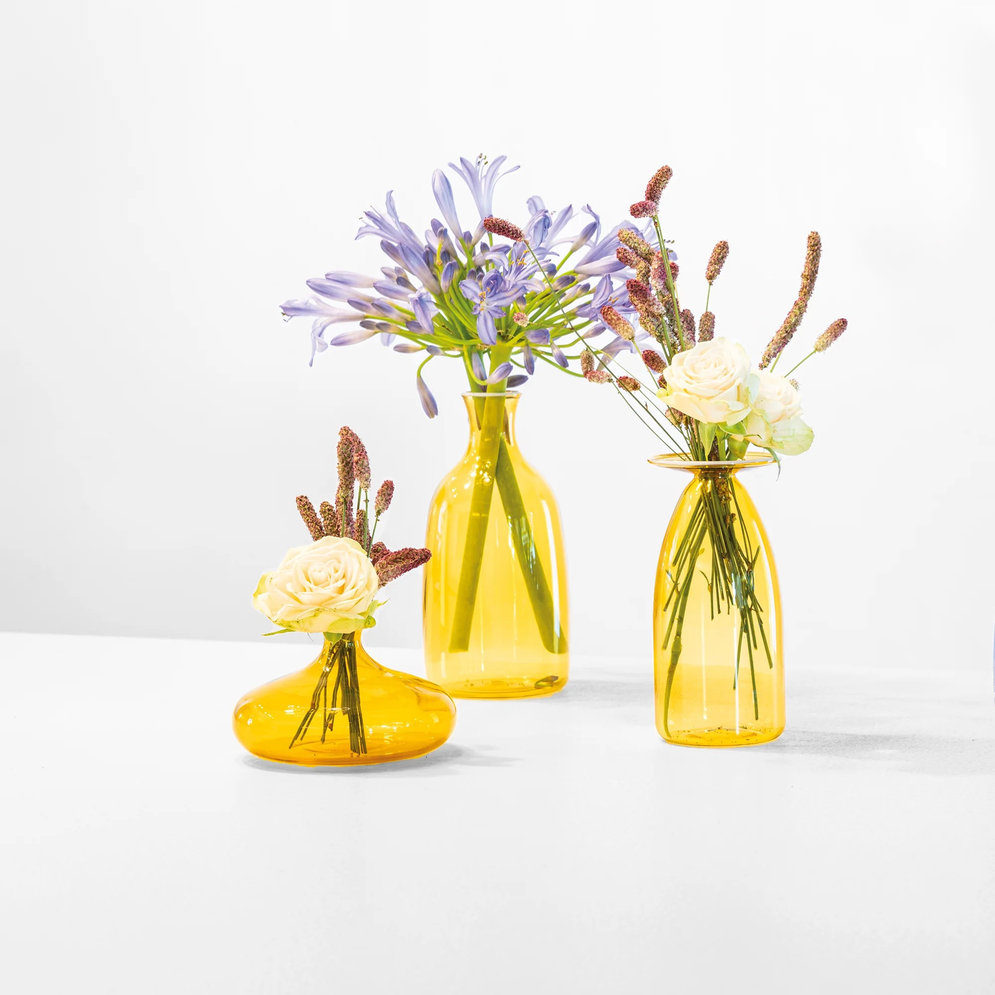 Un Fiore Vases Trio in Golden Yellow