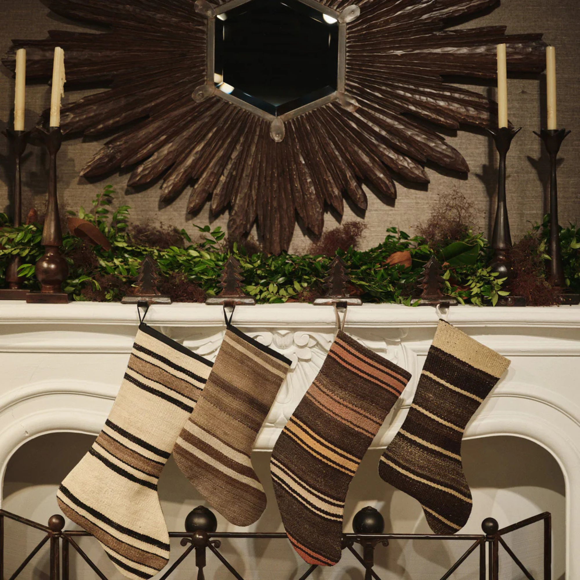 Pino Stocking Holder