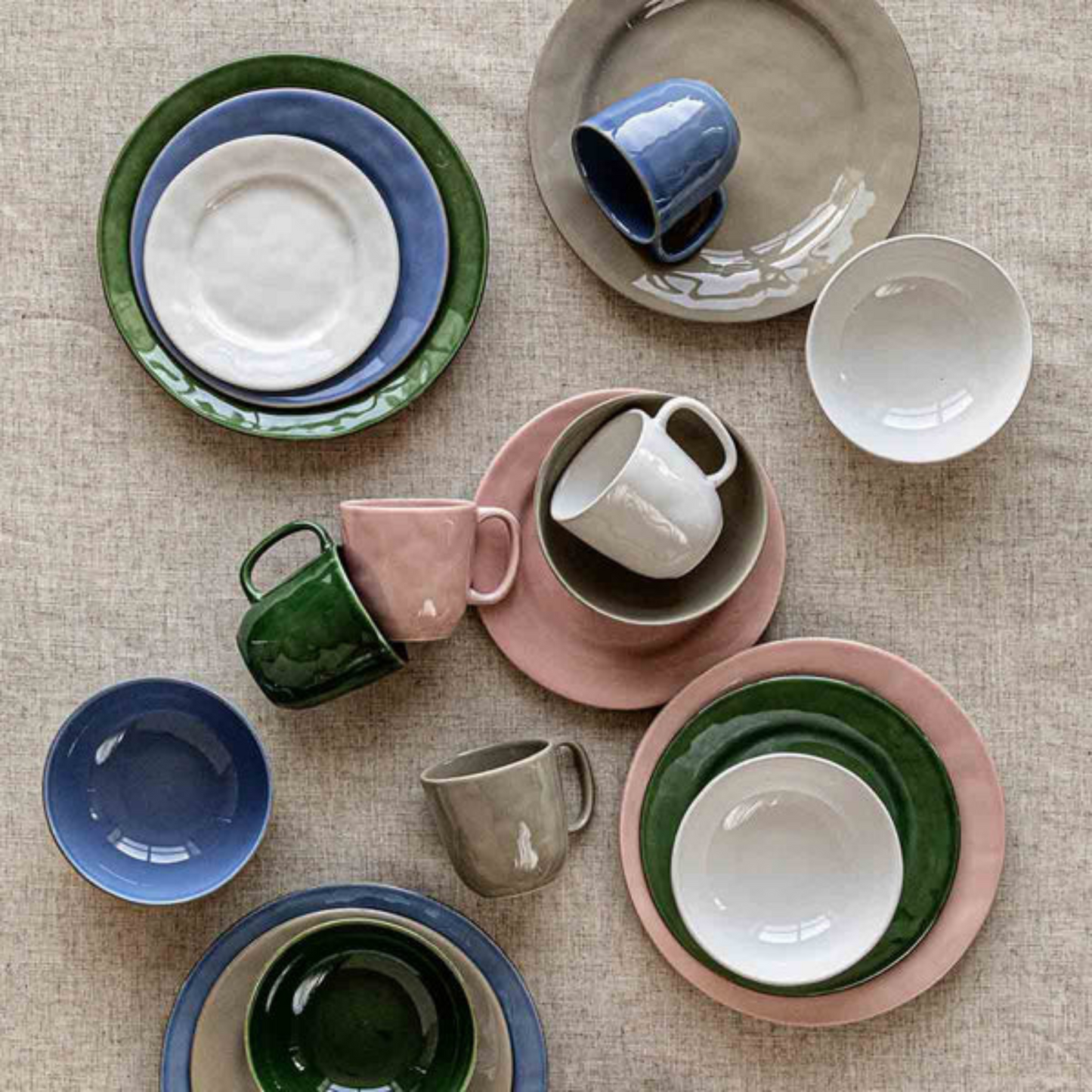 Puro Dinnerware Collection - Set of 4