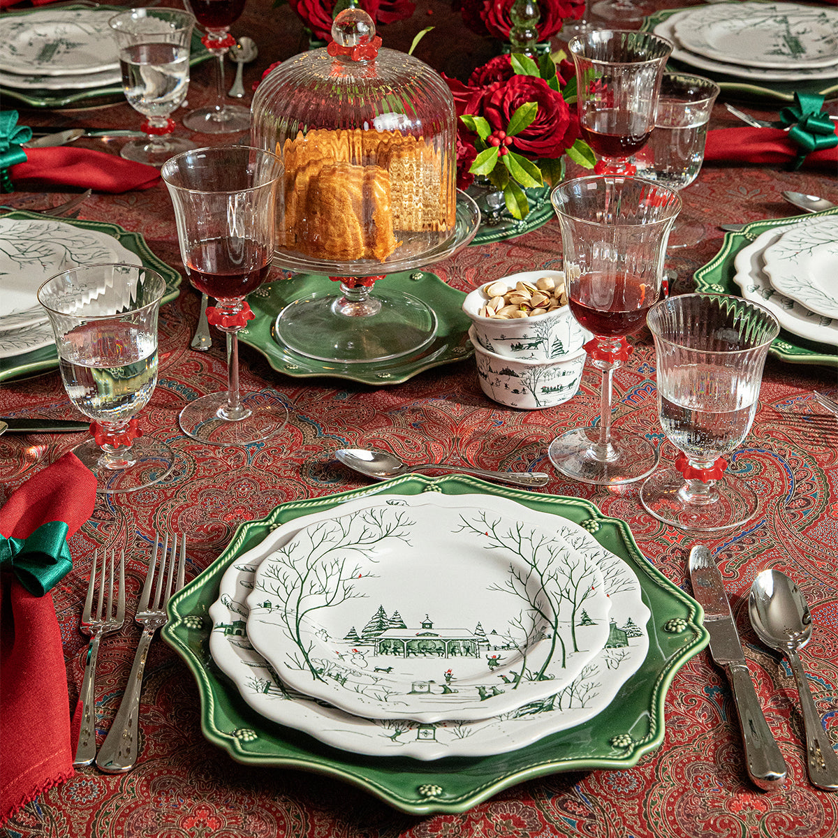 Berry & Thread Scalloped Charger/Platter Basil - Set of 4
