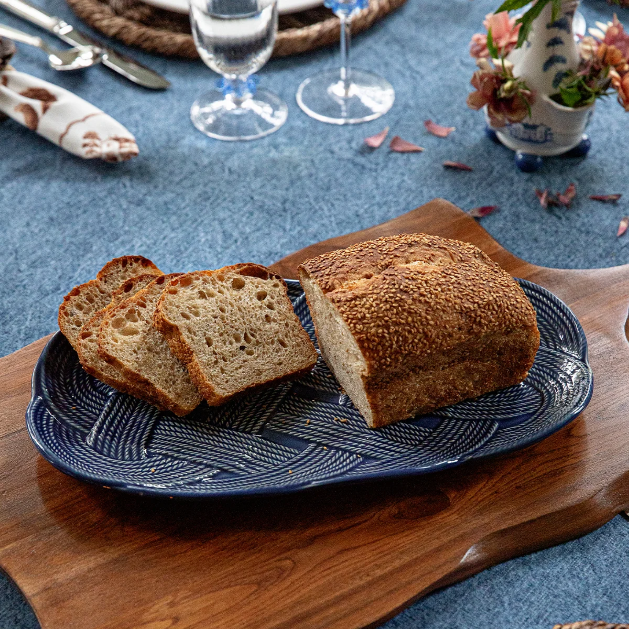 Le Panier Mystic Knot 15" Hostess Tray