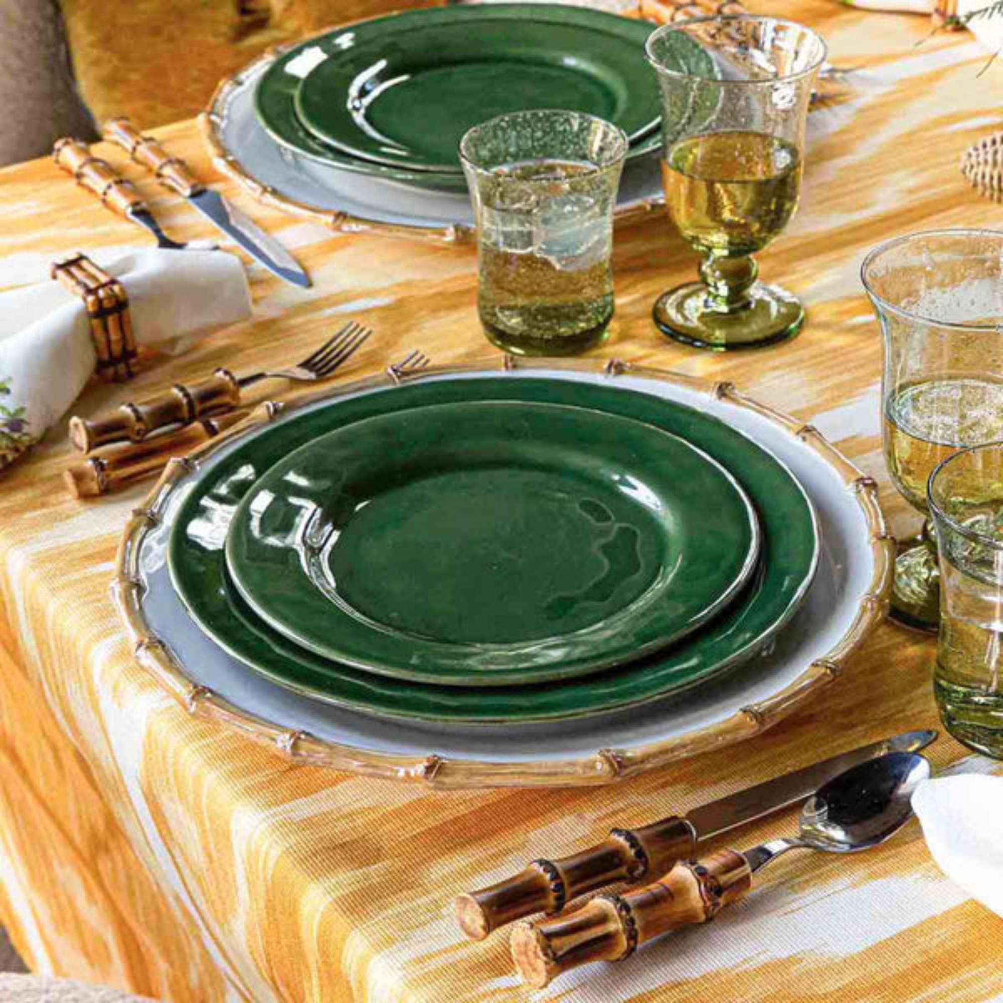 Puro Dinnerware Collection - Set of 4