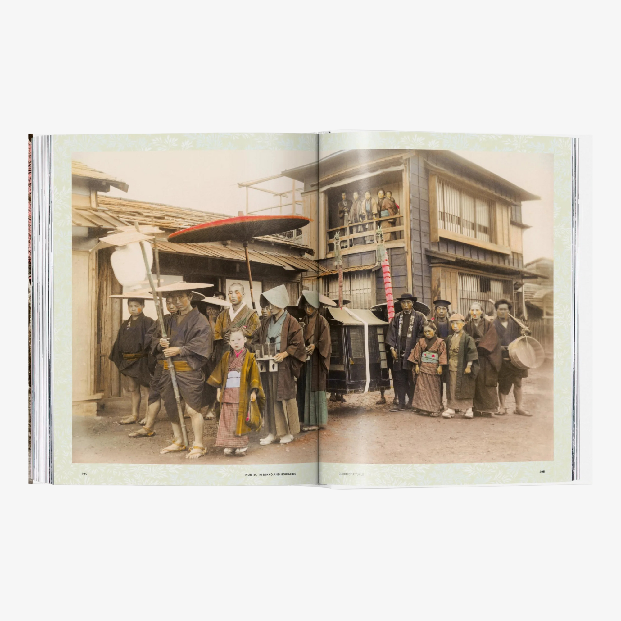 Japan 1900: A Portrait in Color