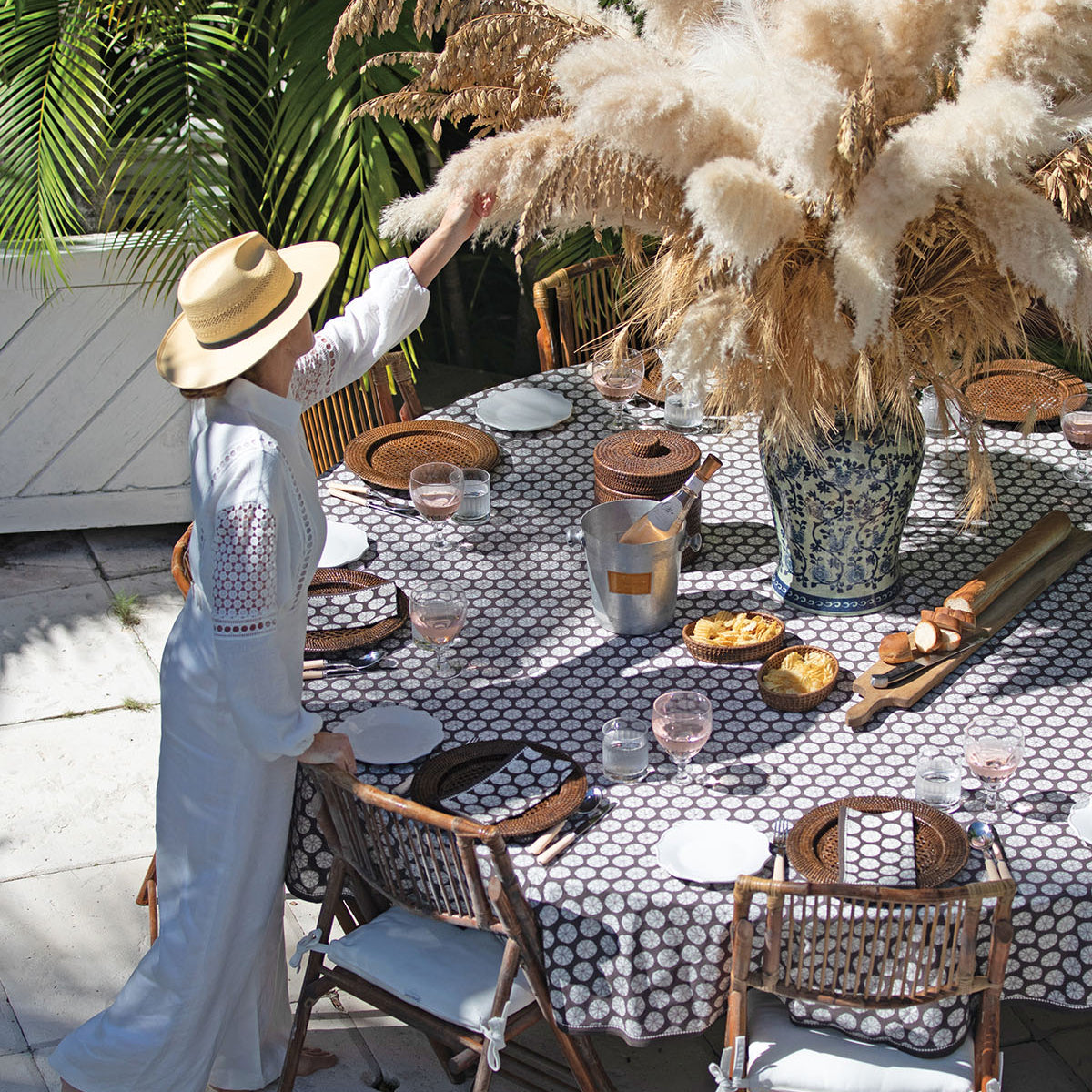 India Hicks: Entertaining, With A Side Of Chaos