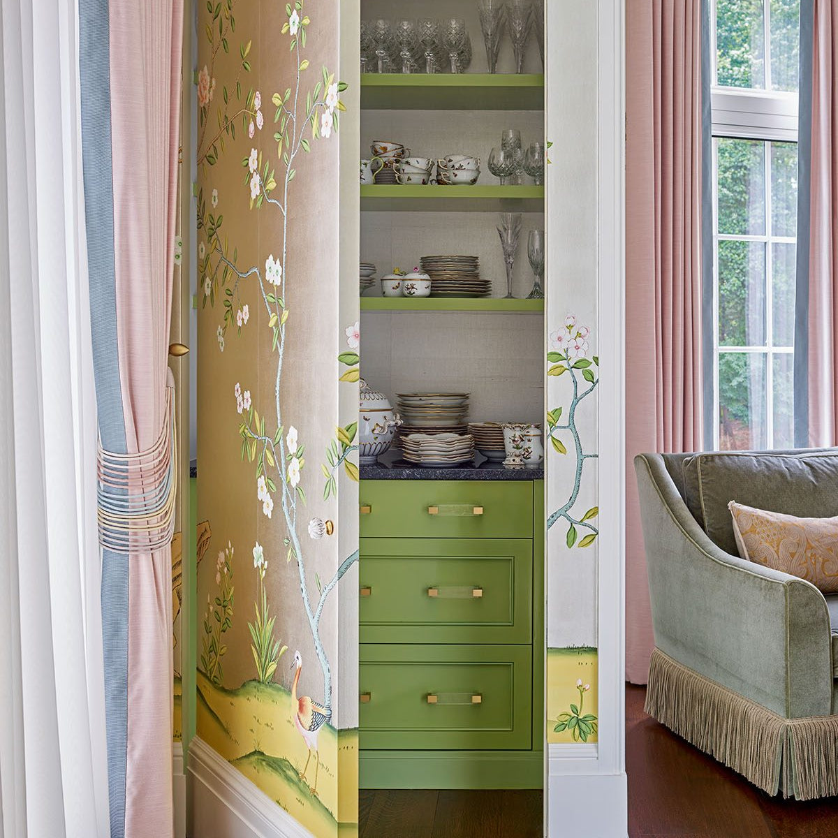 Transcending Tradition: Homes for Modern Living