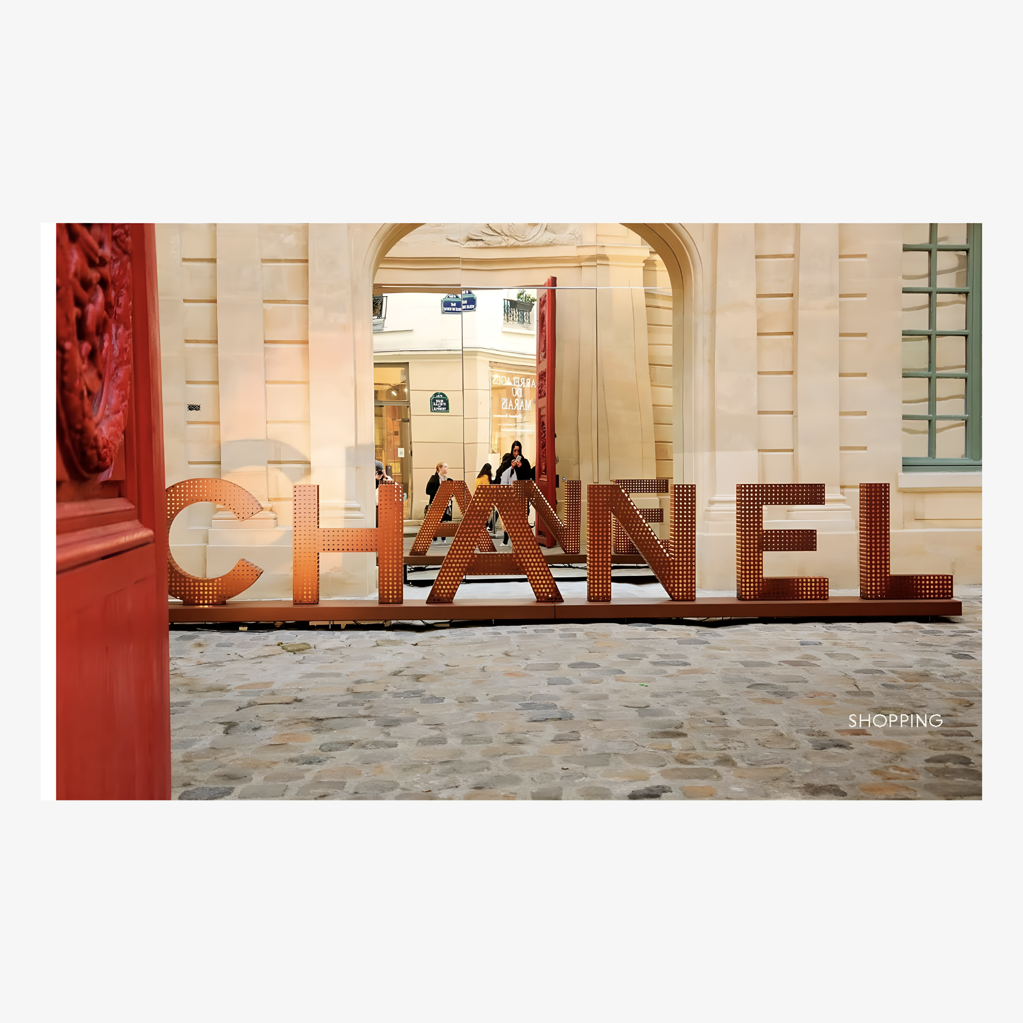 Paris & New York: In Fashion Set