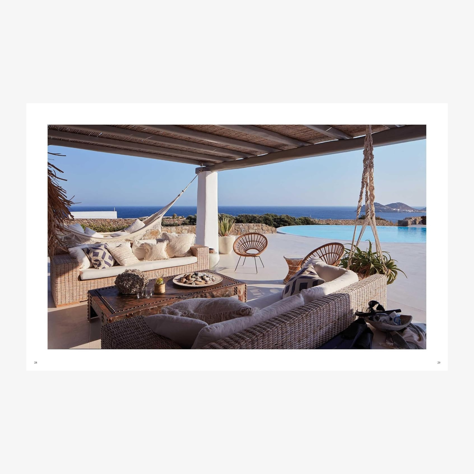 Beach House: The World’s Most Beautiful Beach Houses and Coastal Homes