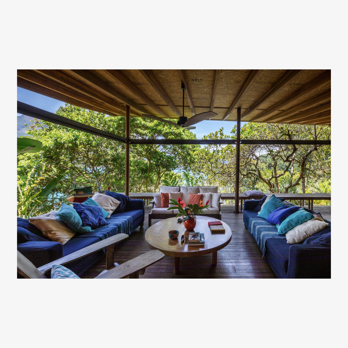 Brazil Living: The Residences and Interiors of New Tropicalism