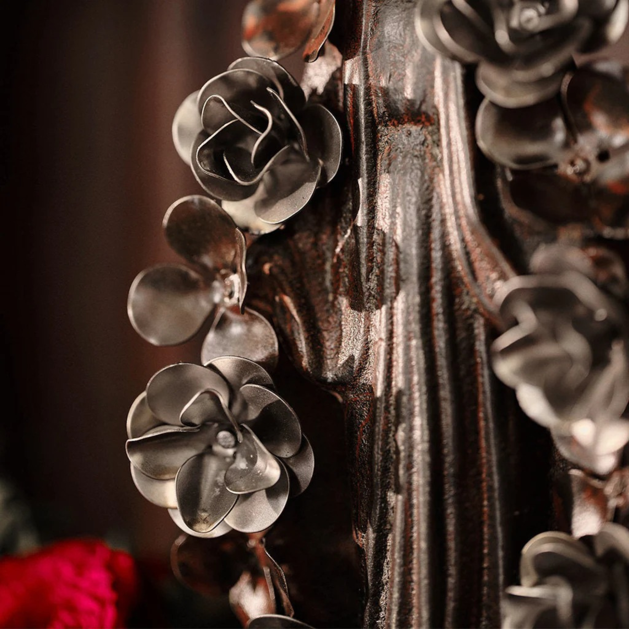 Virgen Con Flores Saint