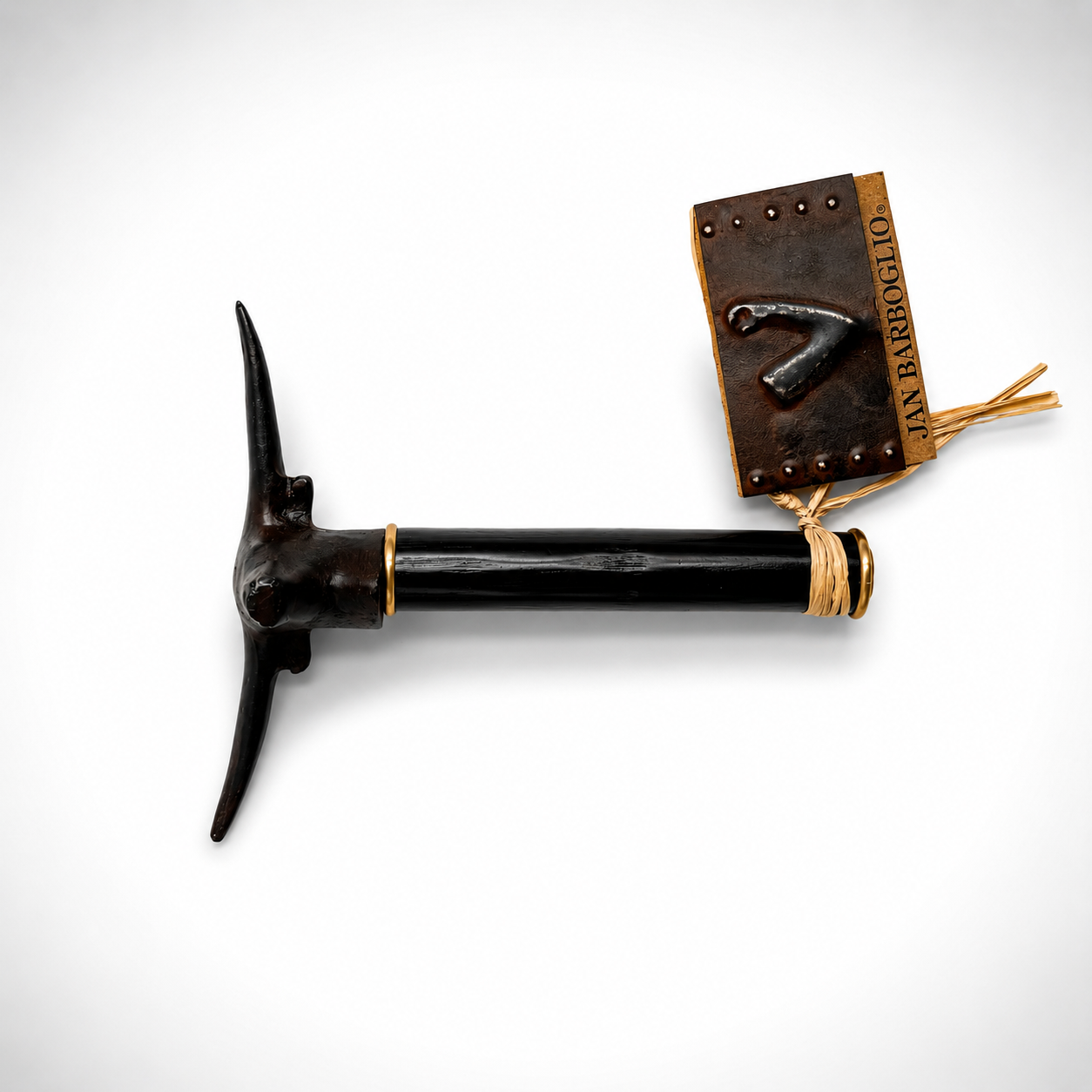 Nueces Torcido Corkscrew