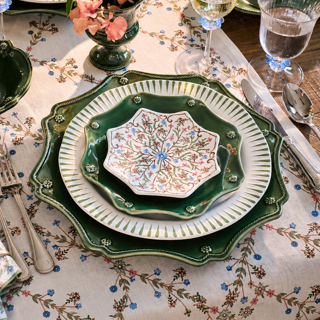 Berry & Thread Scalloped Charger/Platter Basil - Set of 4