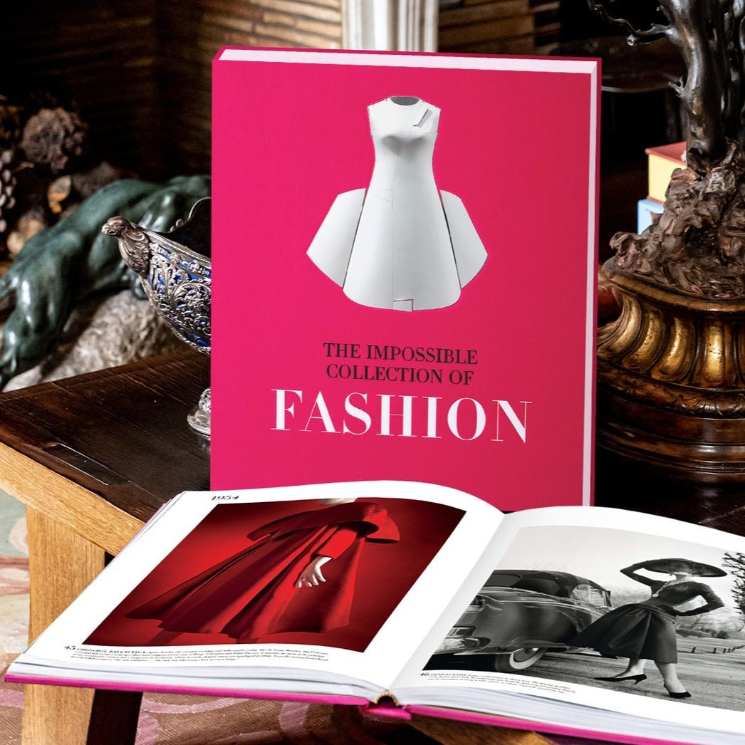 The Impossible Collection of Fashion by Valerie Steele – Maison & Tavola