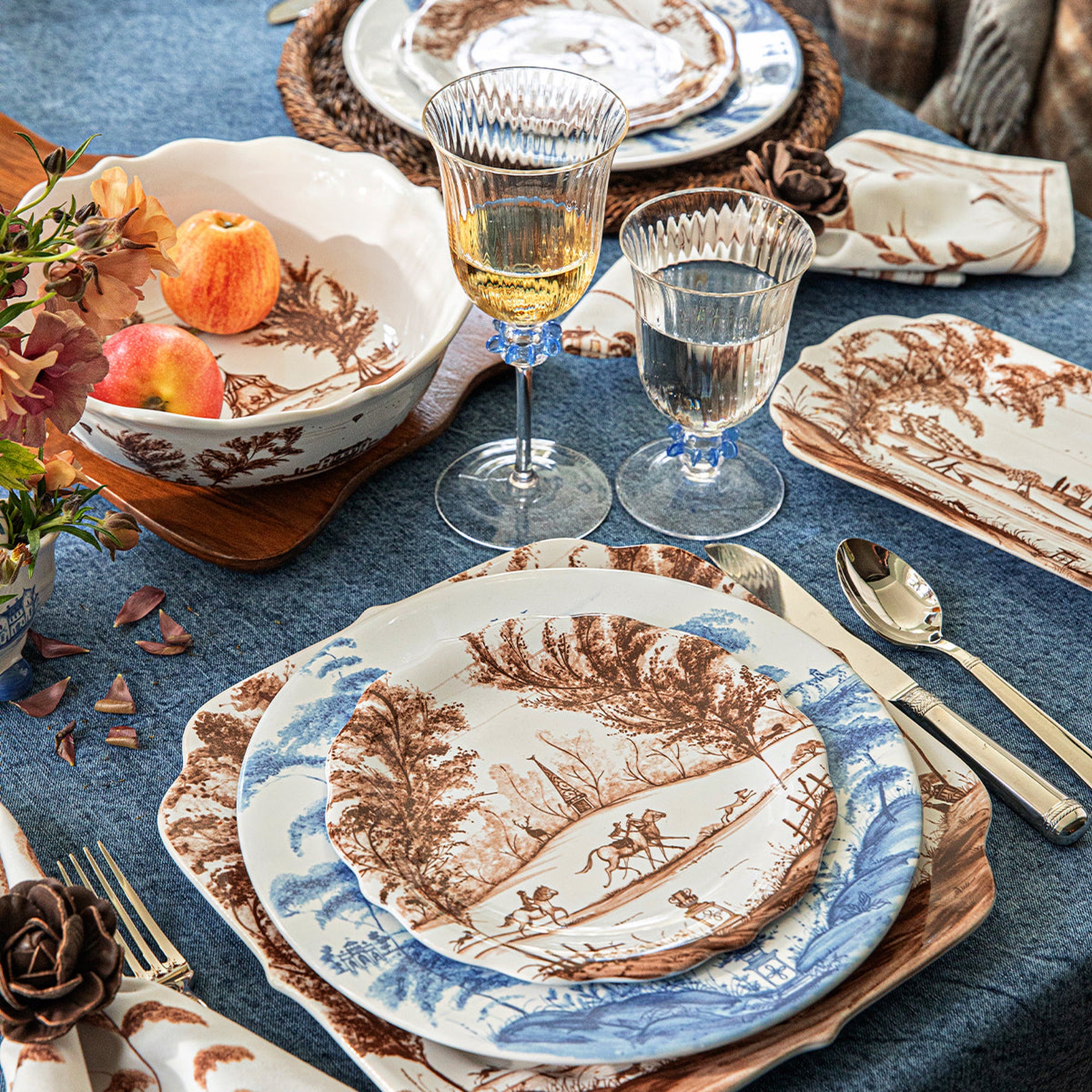 Country Estate Harvest 10" Serving Bowl in Sepia