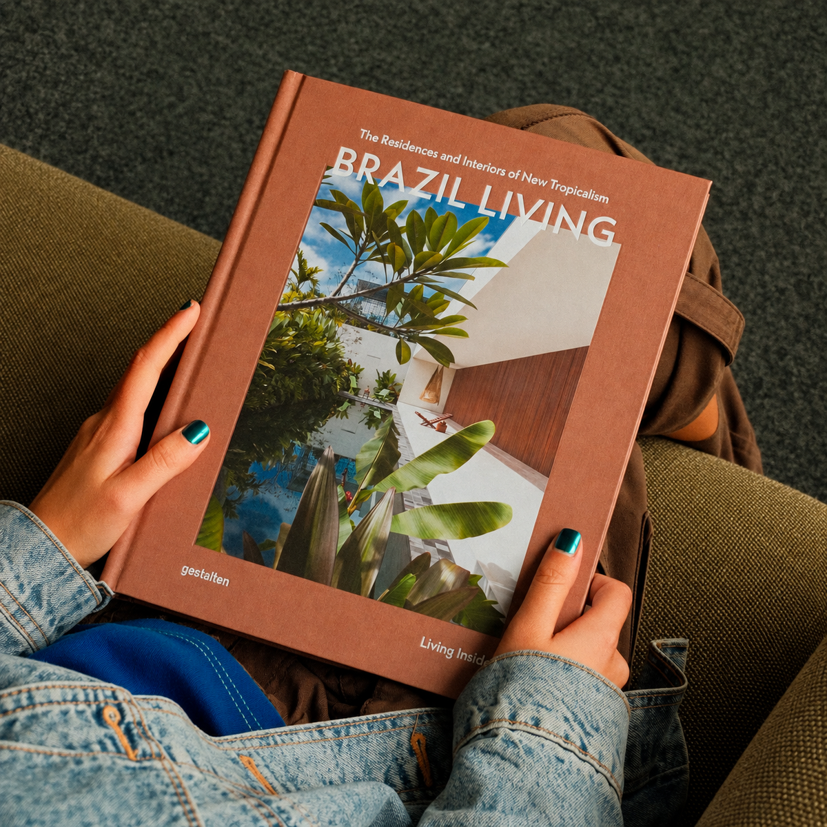 Brazil Living: The Residences and Interiors of New Tropicalism