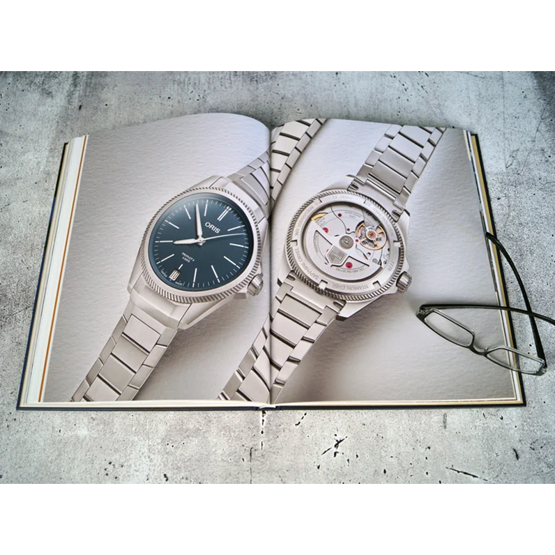 The Watch Book Oris Maison Tavola