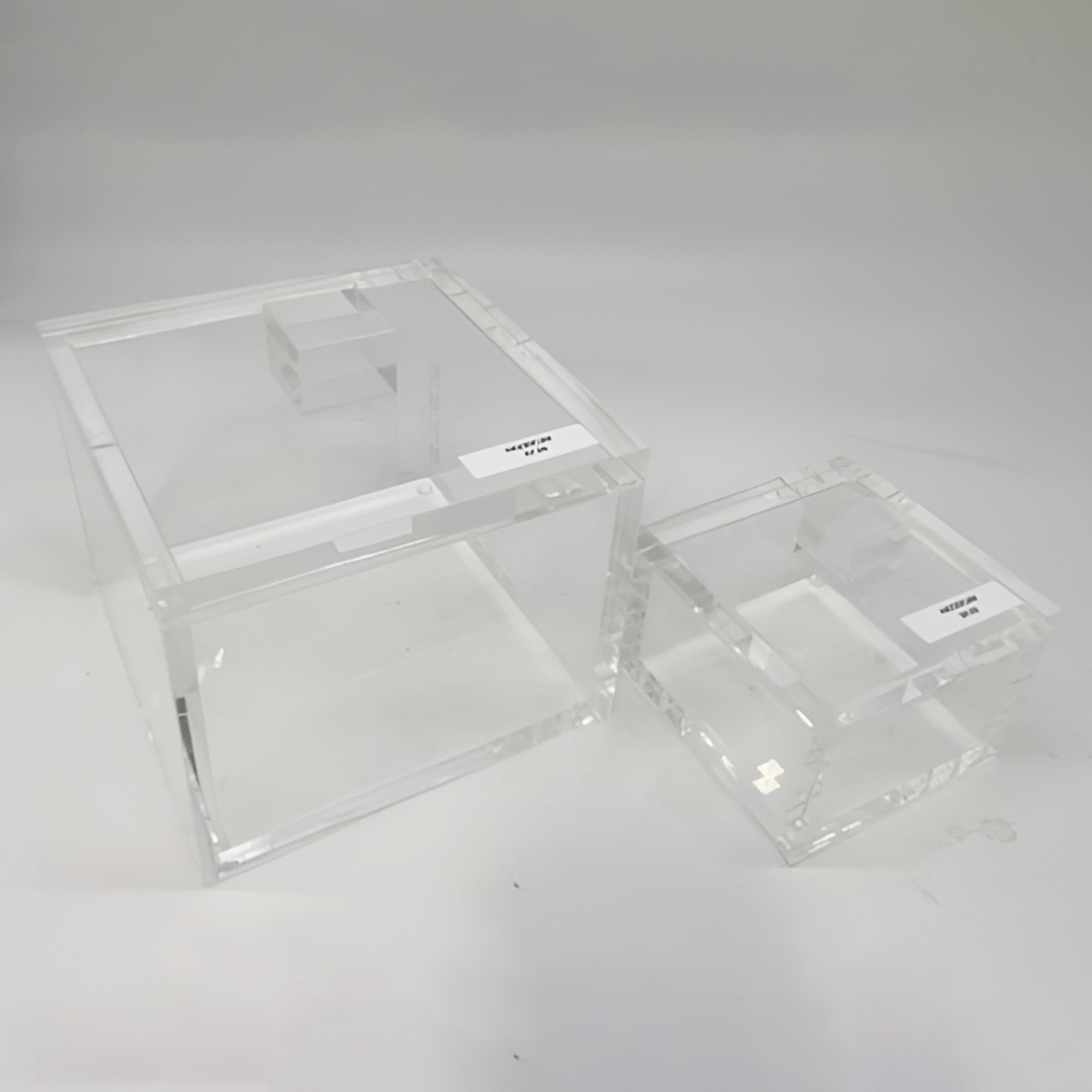 Clear Boxes with Knob on Lid