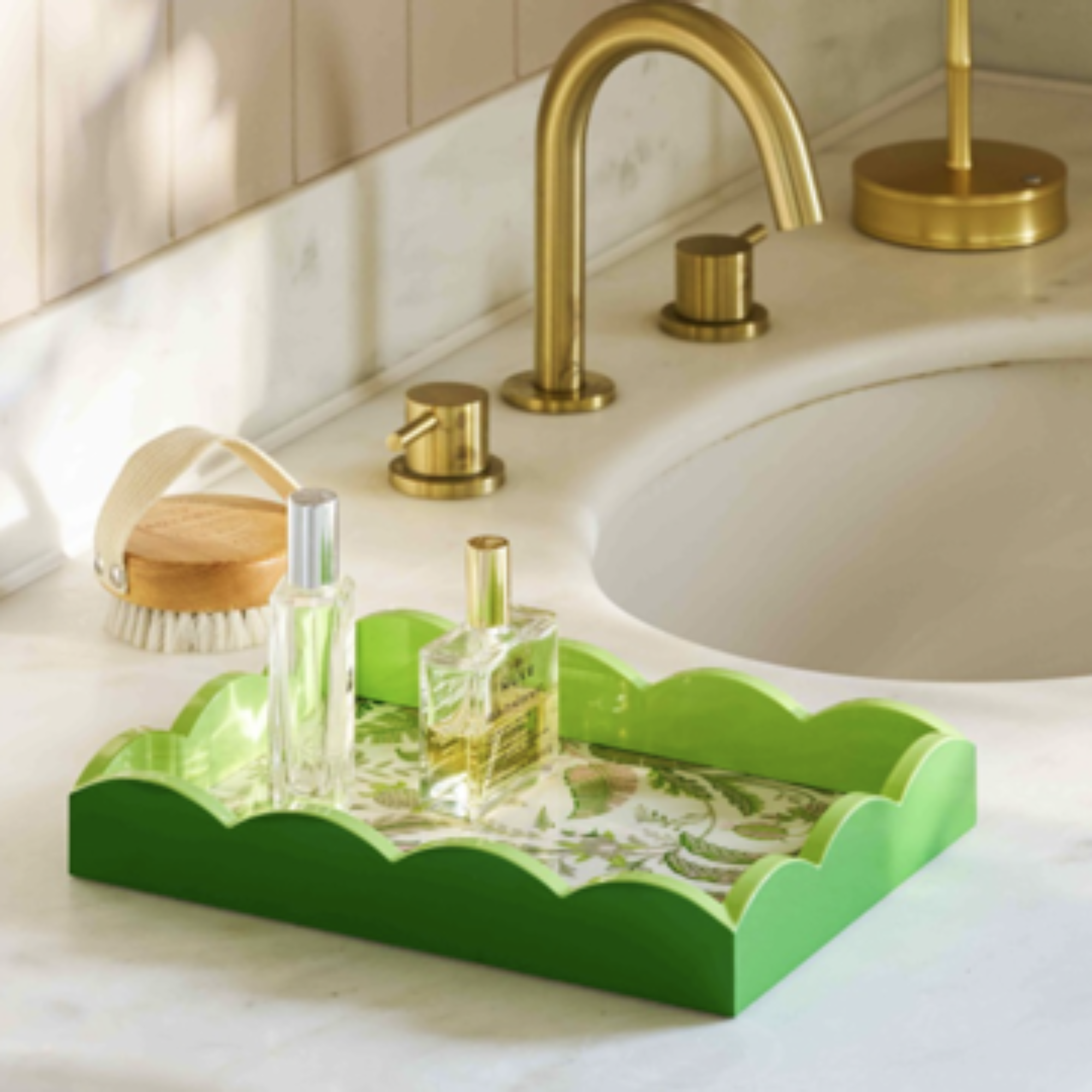 Palm Beach Lacquered Scallop Small Tray