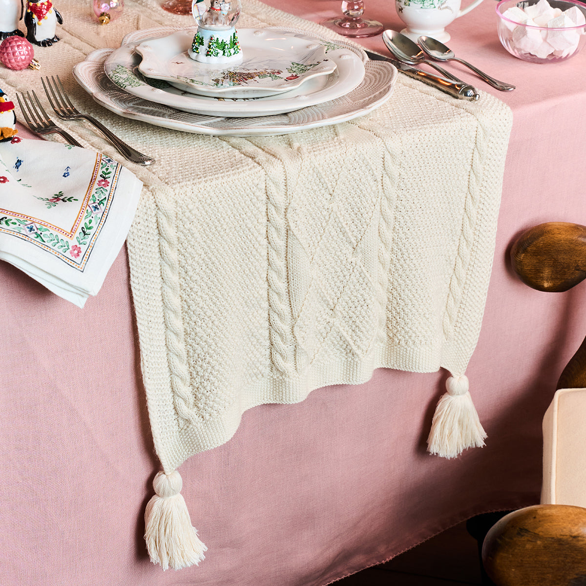 Berry & Thread Cable Knit Table Runner - Ivory