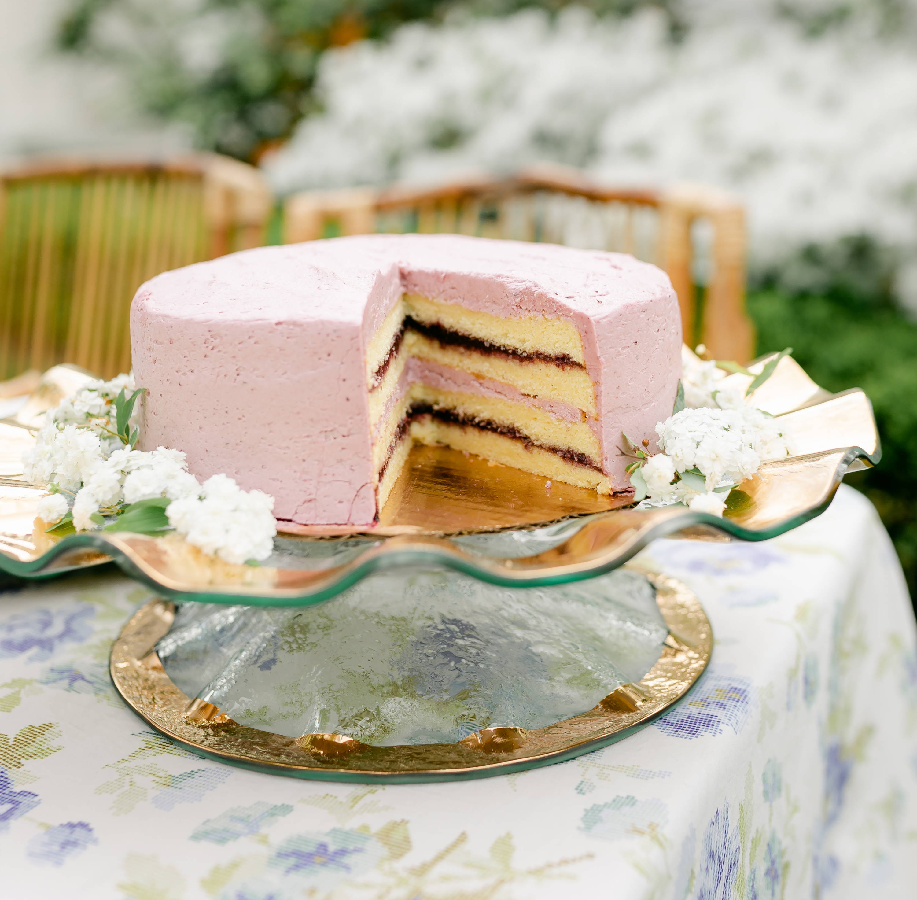 Ruffle Pedestal Cake Plate