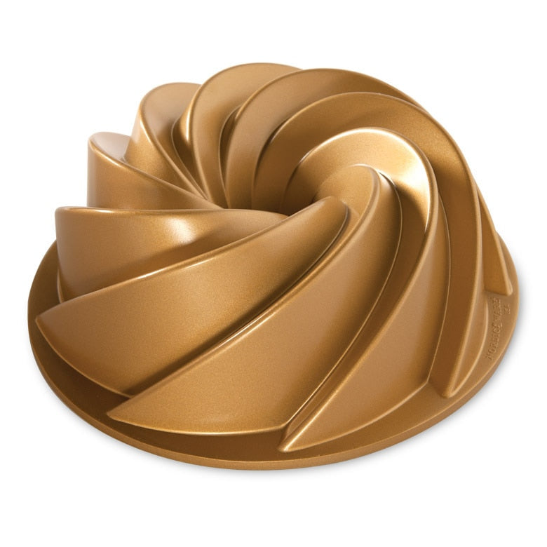 Heritage Bundt Pan - Premier Gold Collection