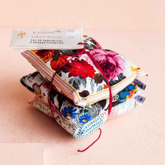 Always in Rose Drawer Sachet Kit