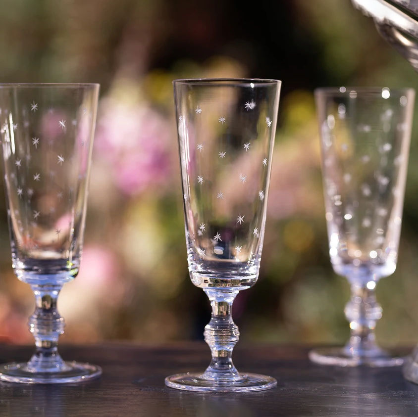Champagne Flutes with Stars Design (Set of 4)