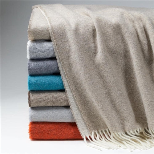 Renna Fringed Throw - Natural