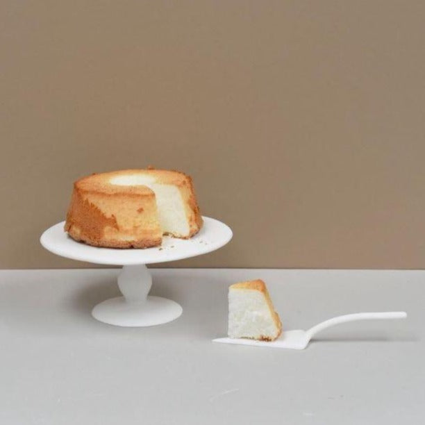 Sculpt Cake Server